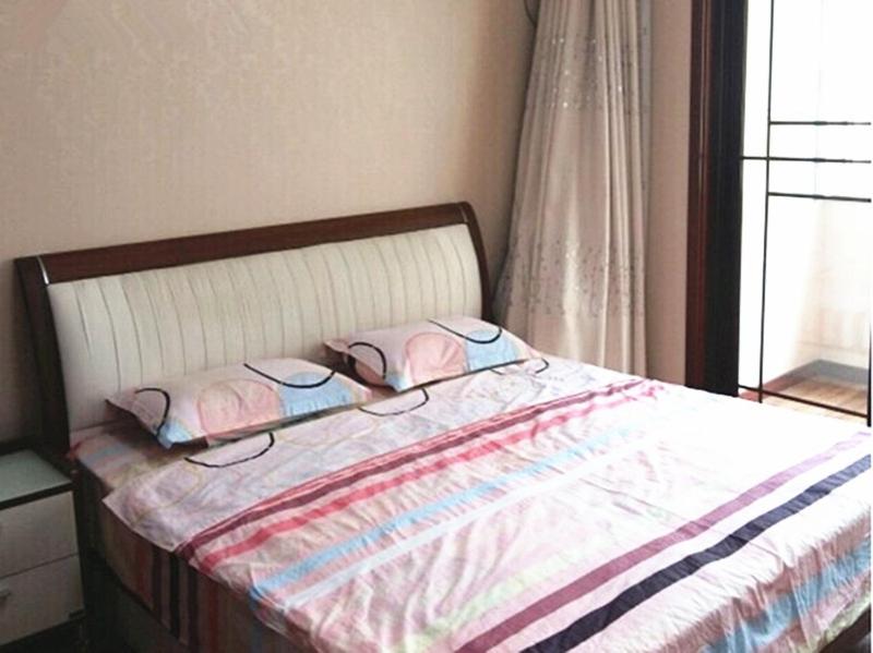 Chengde Mountain Resort Xinyu Apartment