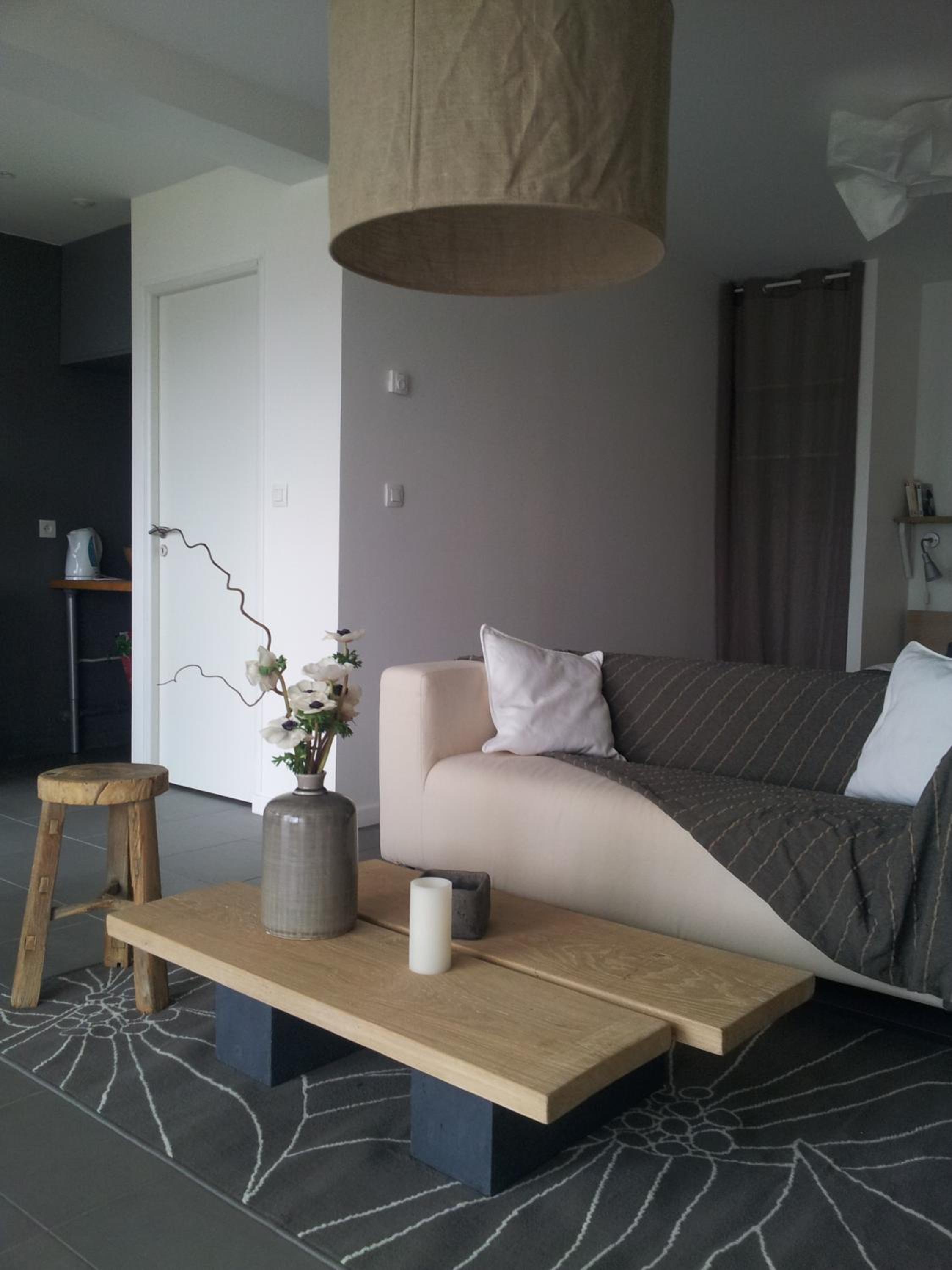 Home 33