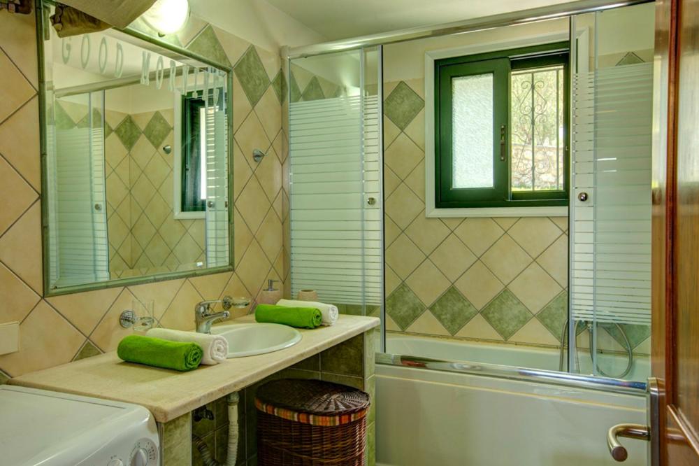 Gatsoulis Villas view 4
