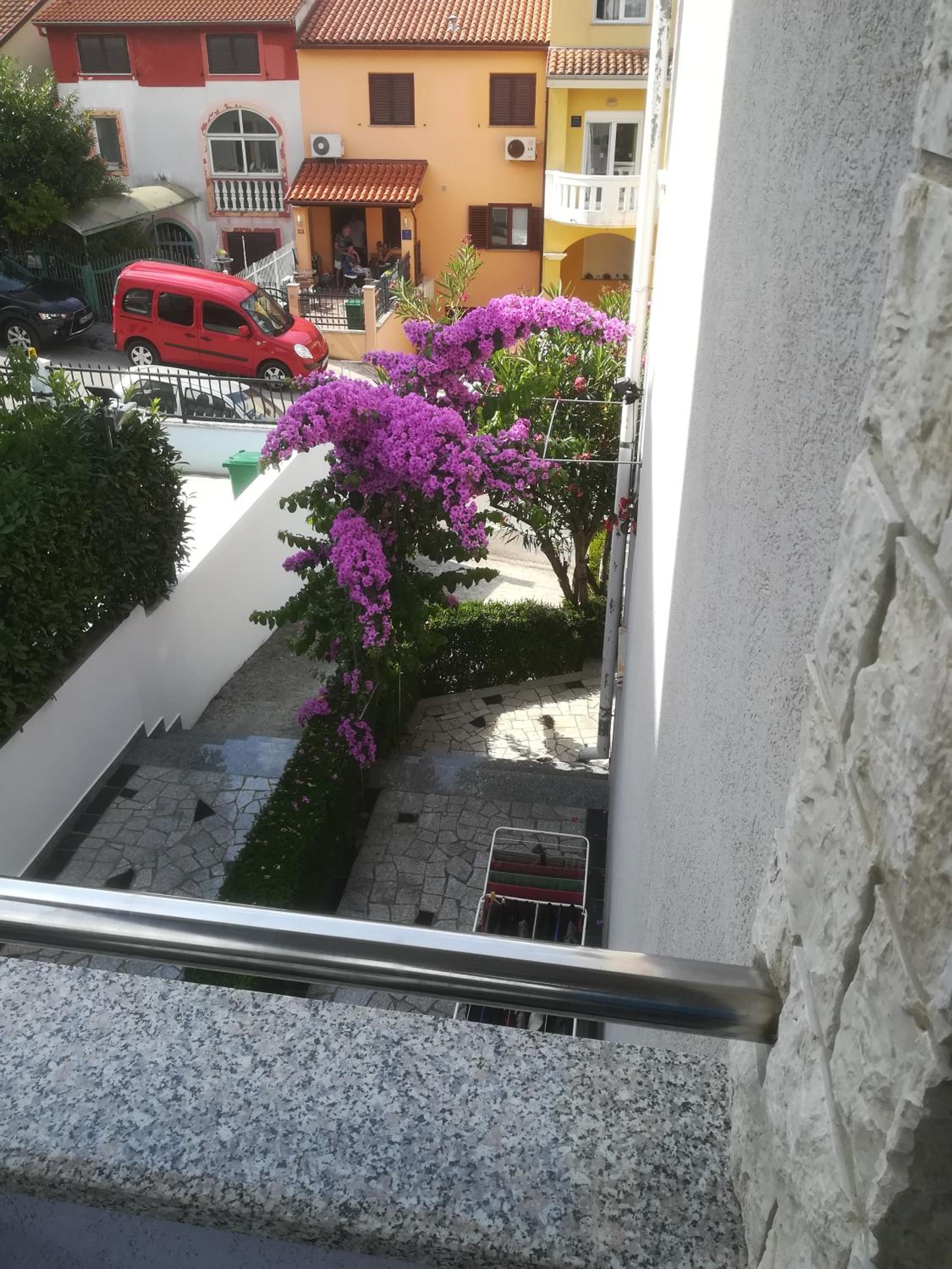 Photo 37