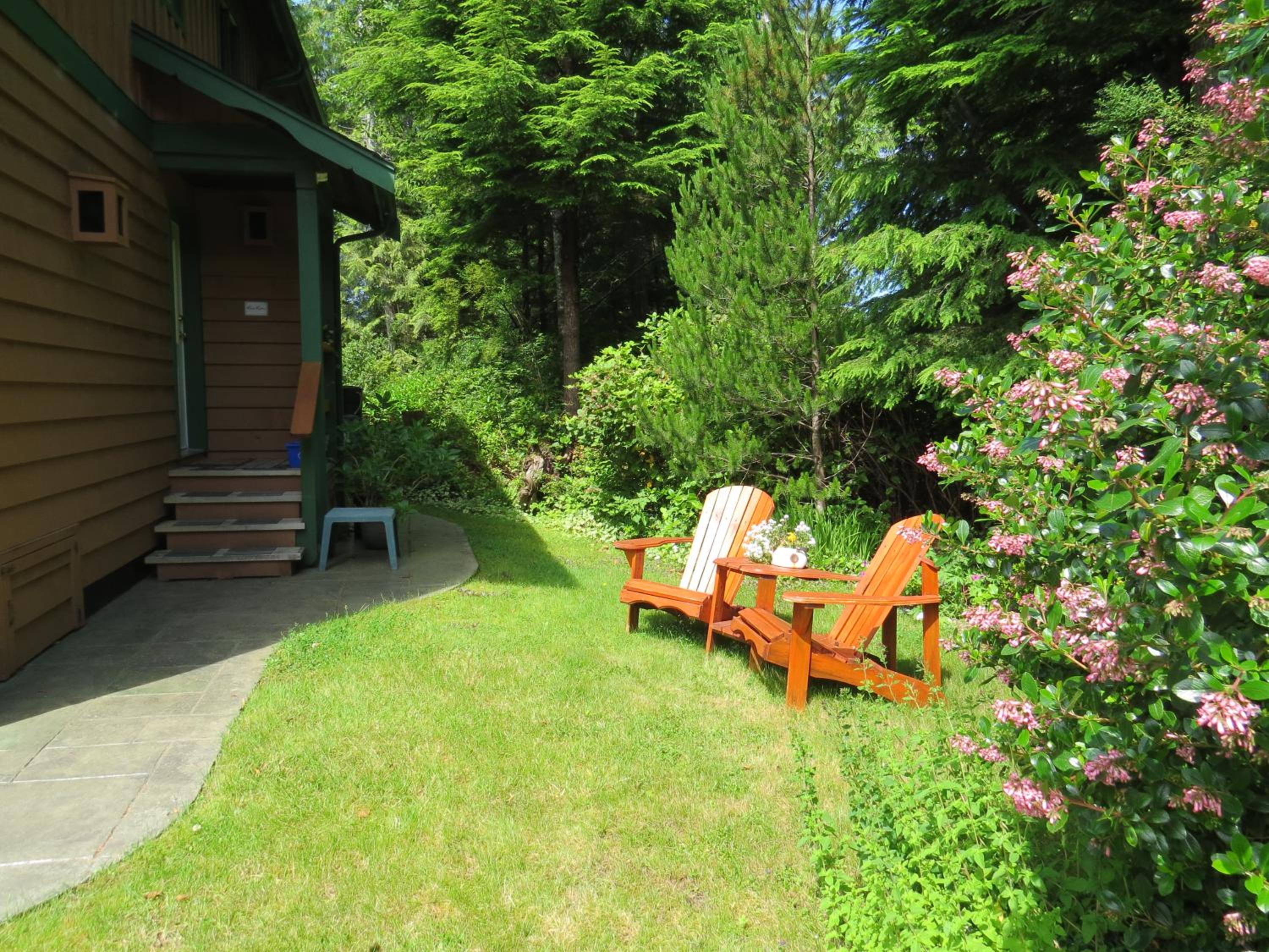 Tofino Vacations - Summerhill Guest House - Property Image 11