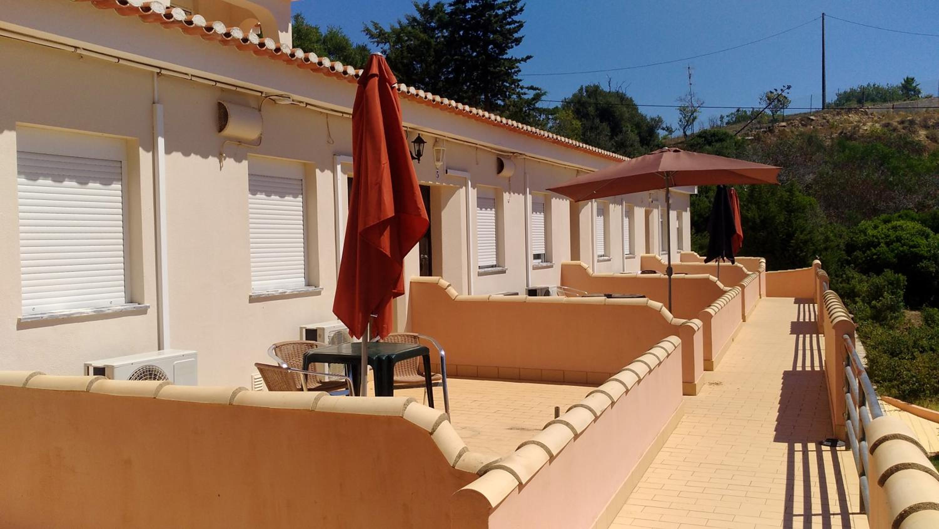Falfeira Apartments