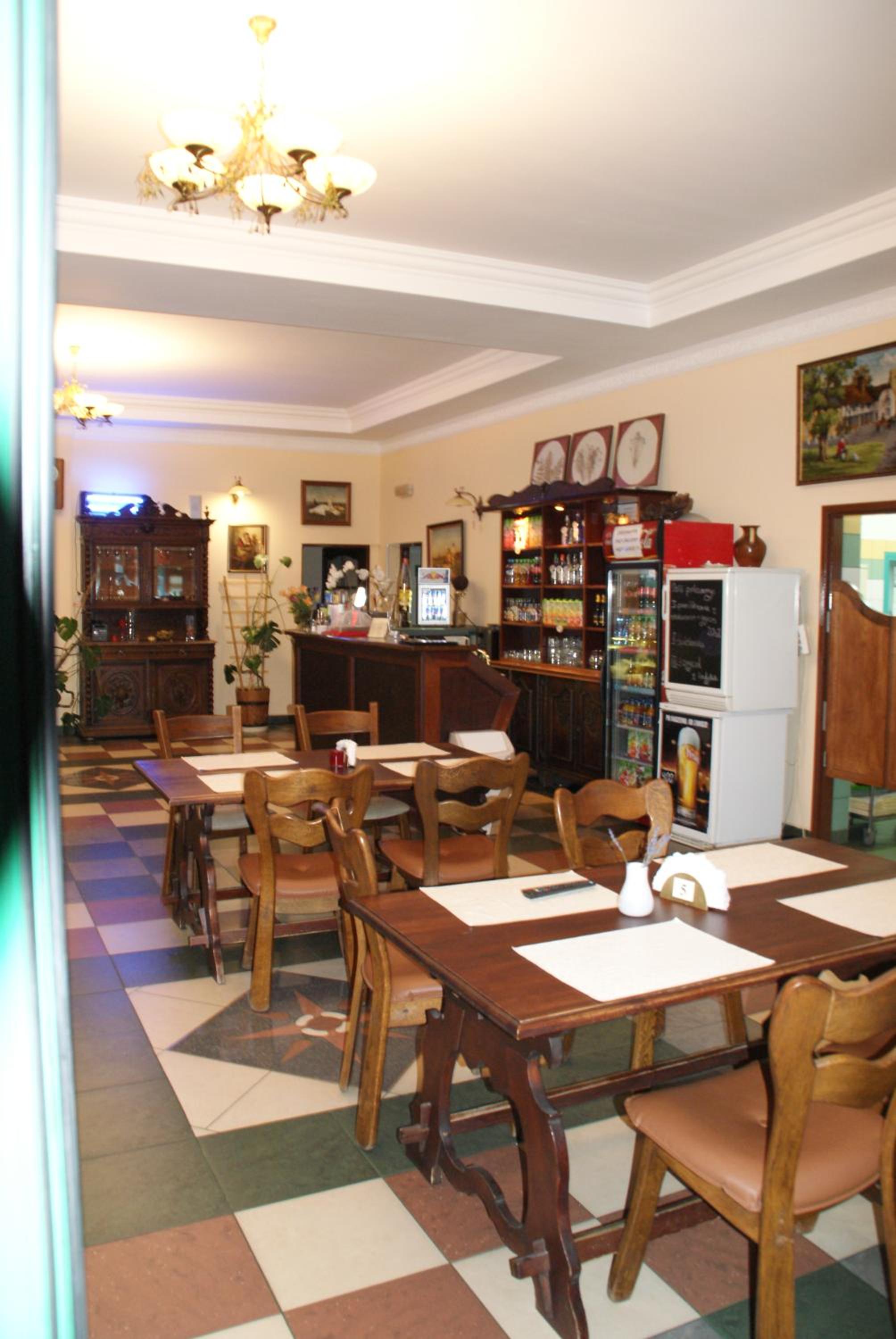 restaurant