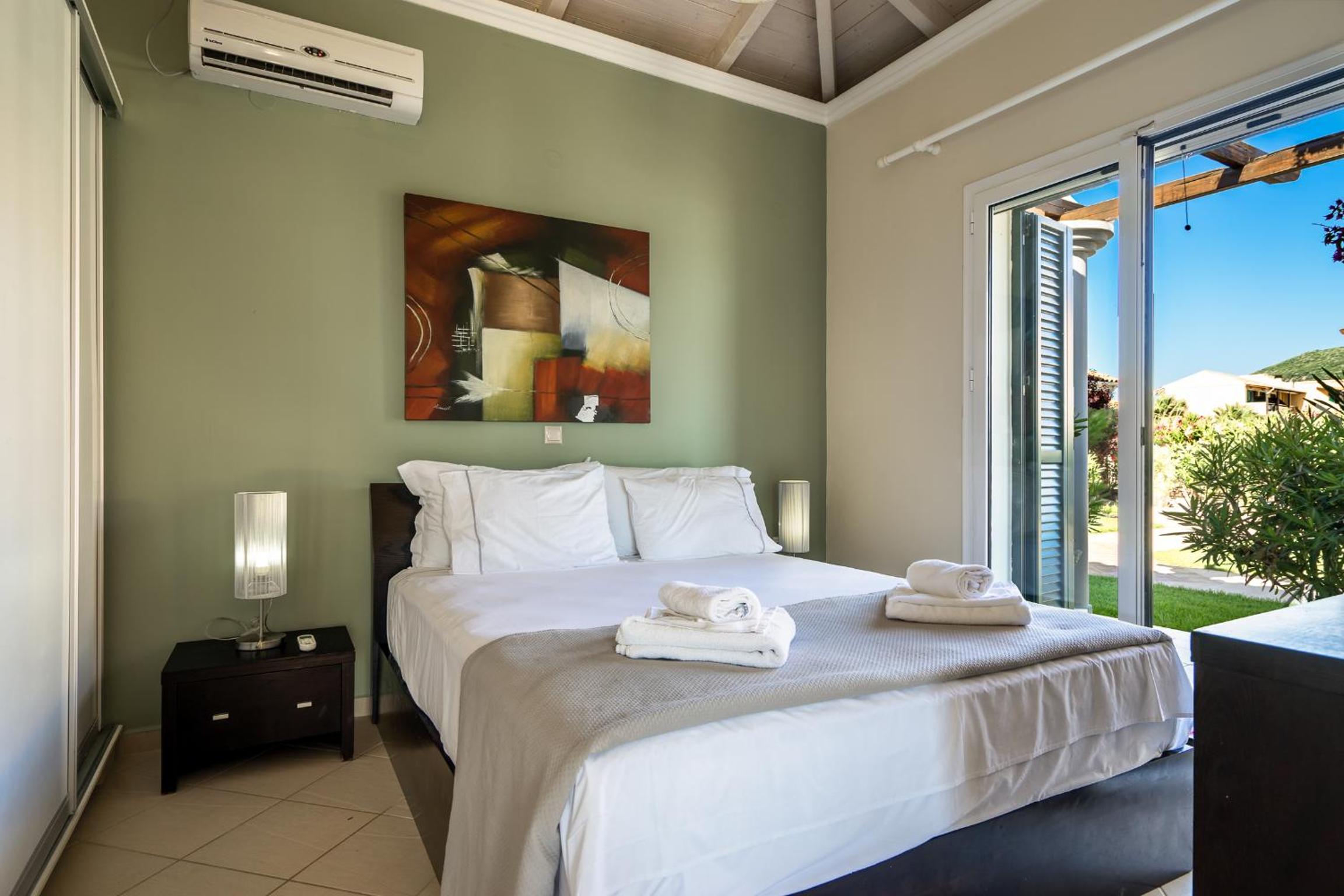 Aktes villas