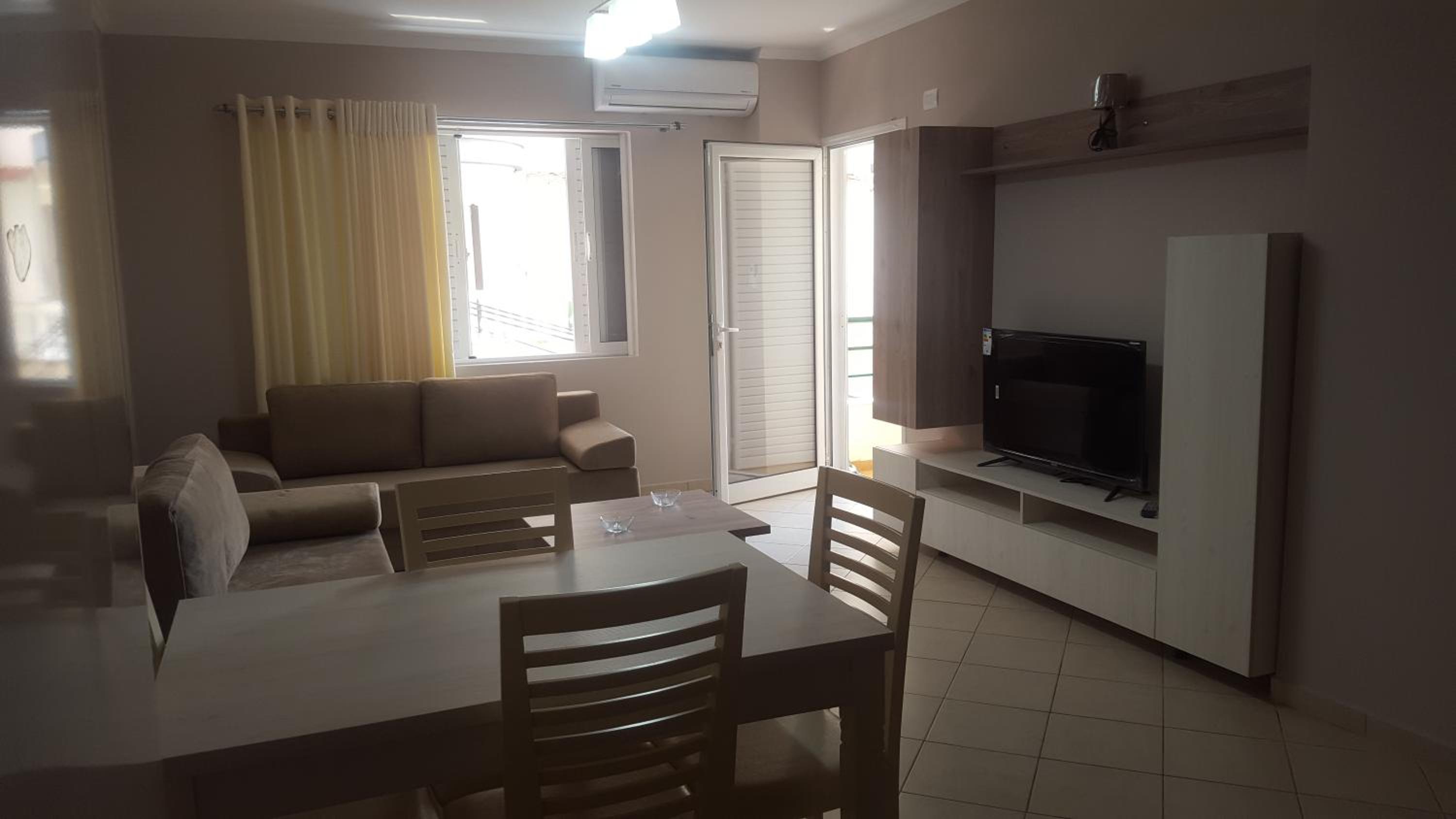B & D Apartment