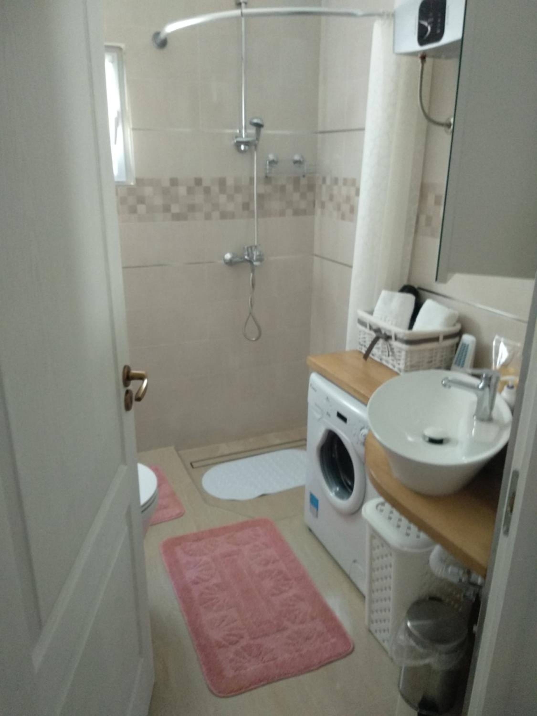 Photo 18