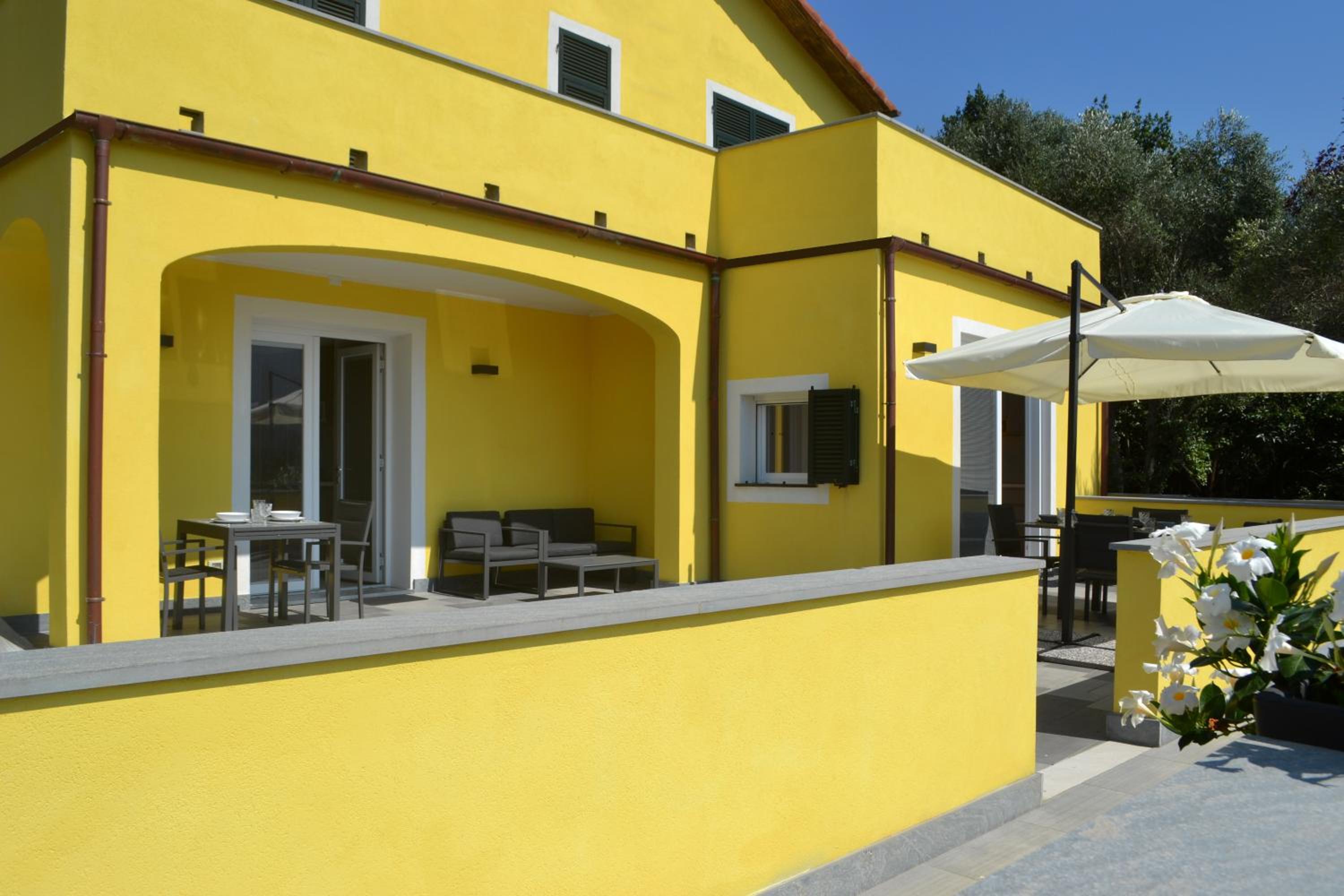 A Casa Mia view 2