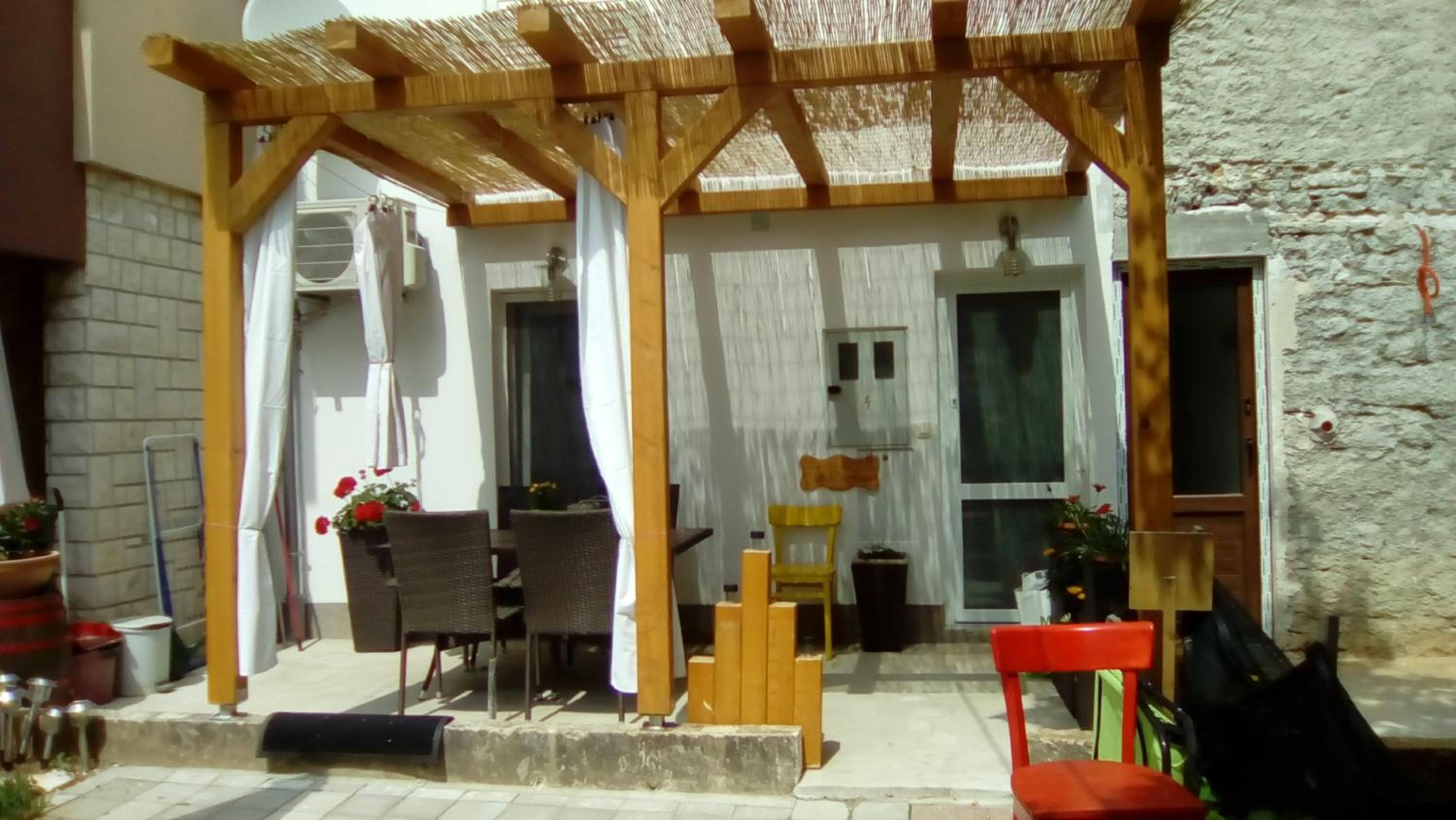 Photo 11