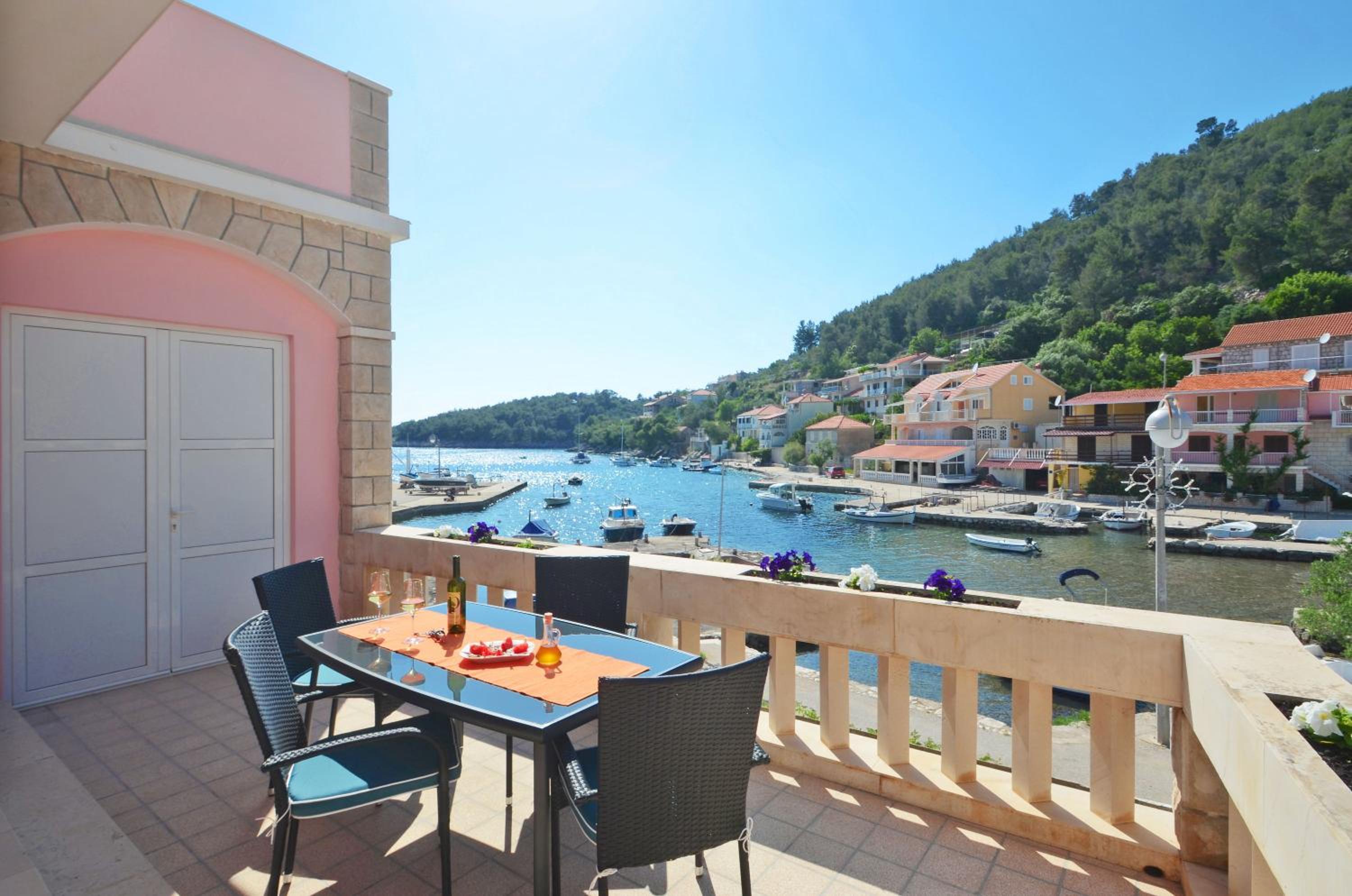 Apartment Jakov Grscica