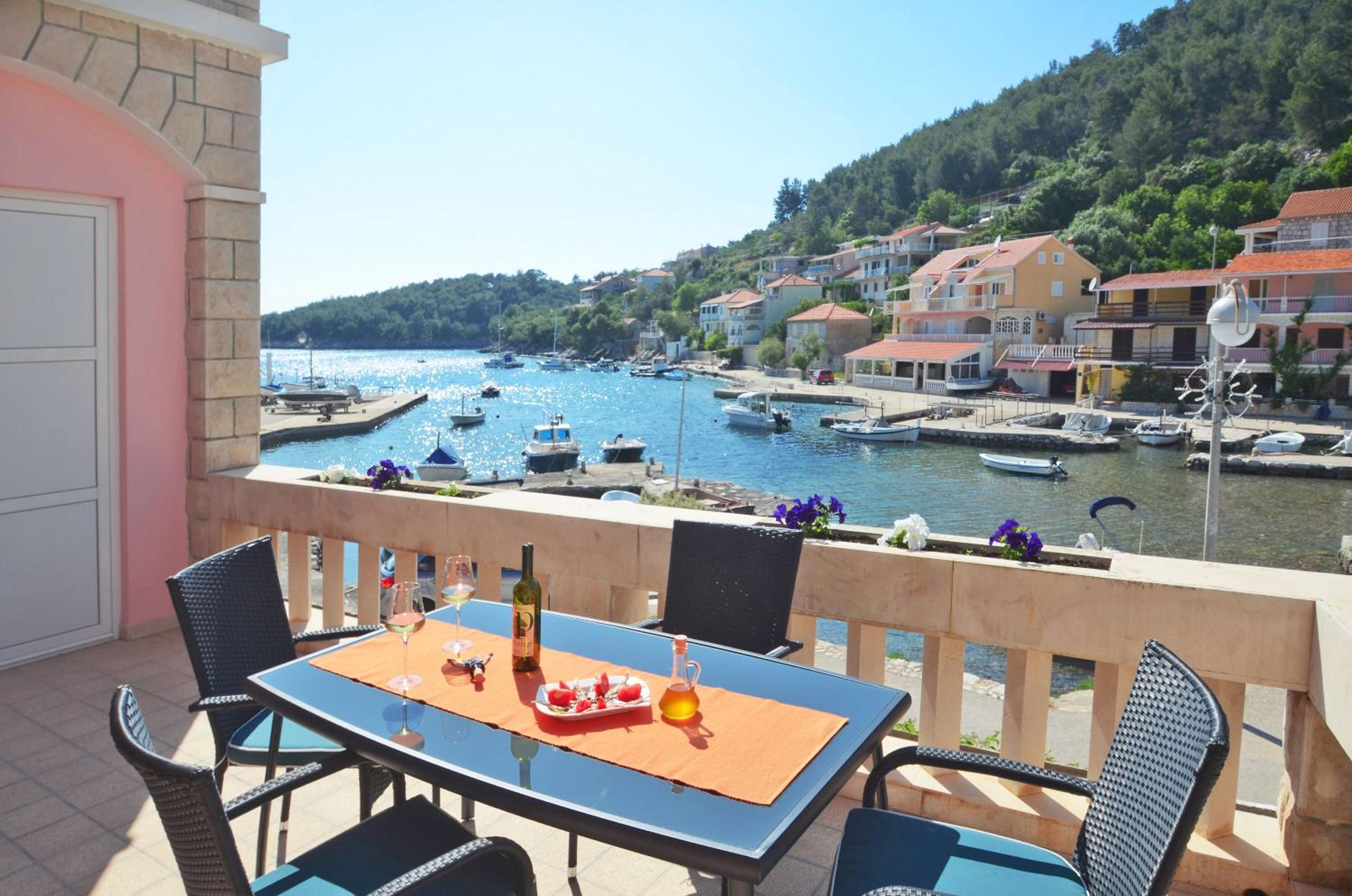 Apartment Jakov Grscica