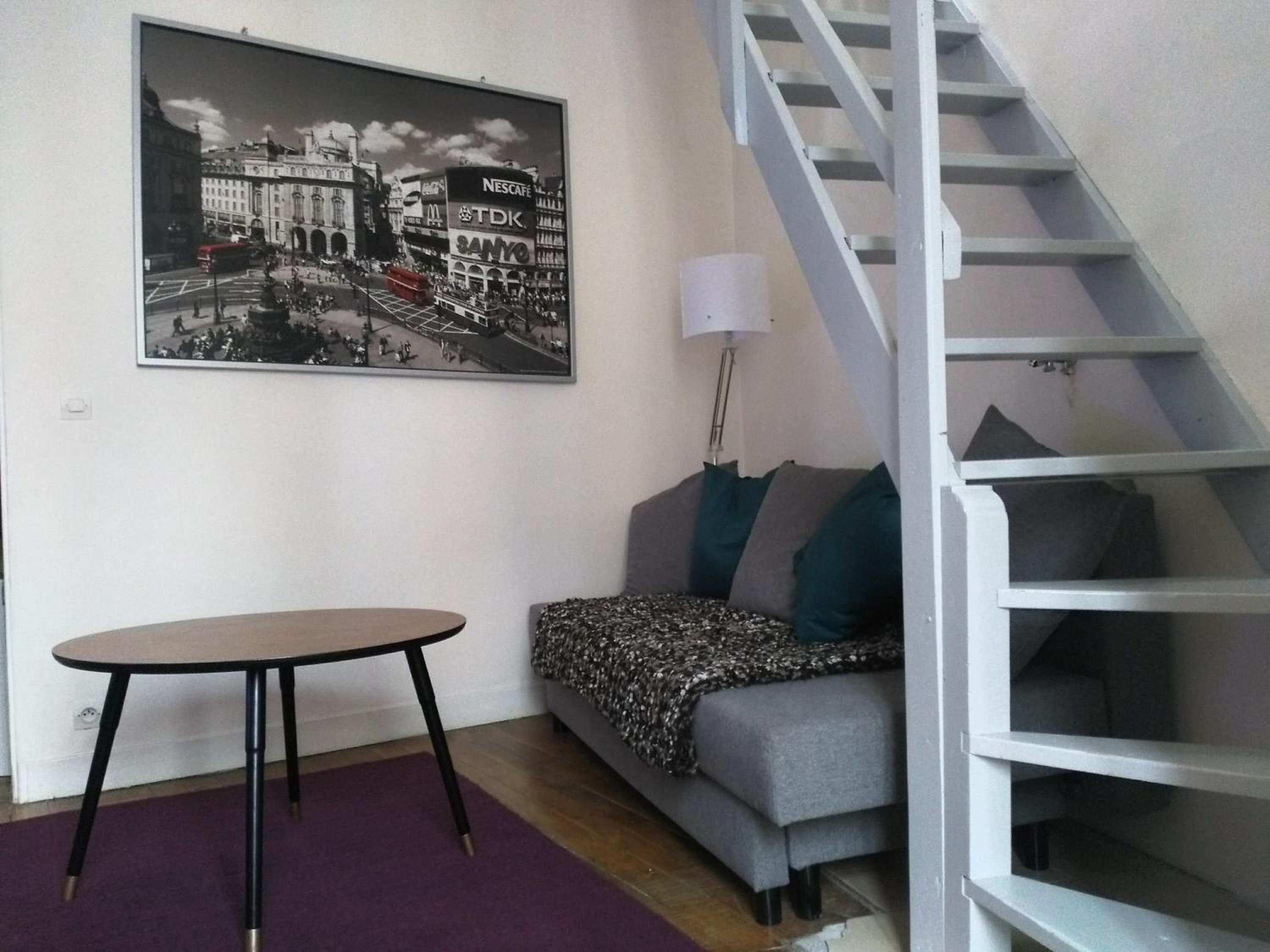 Charming Parisian studio!