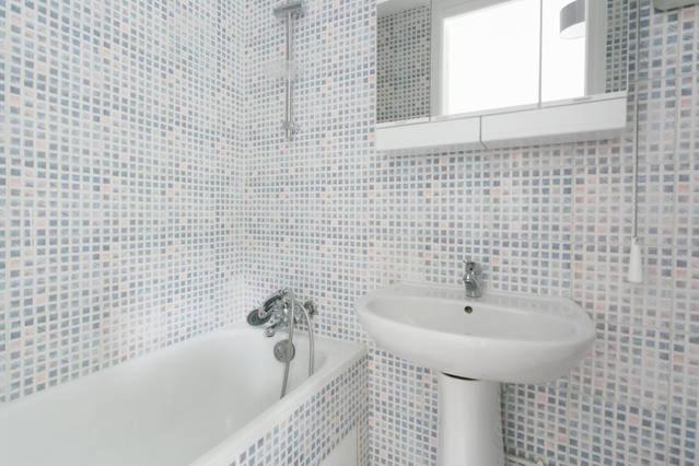 Charming Parisian studio!