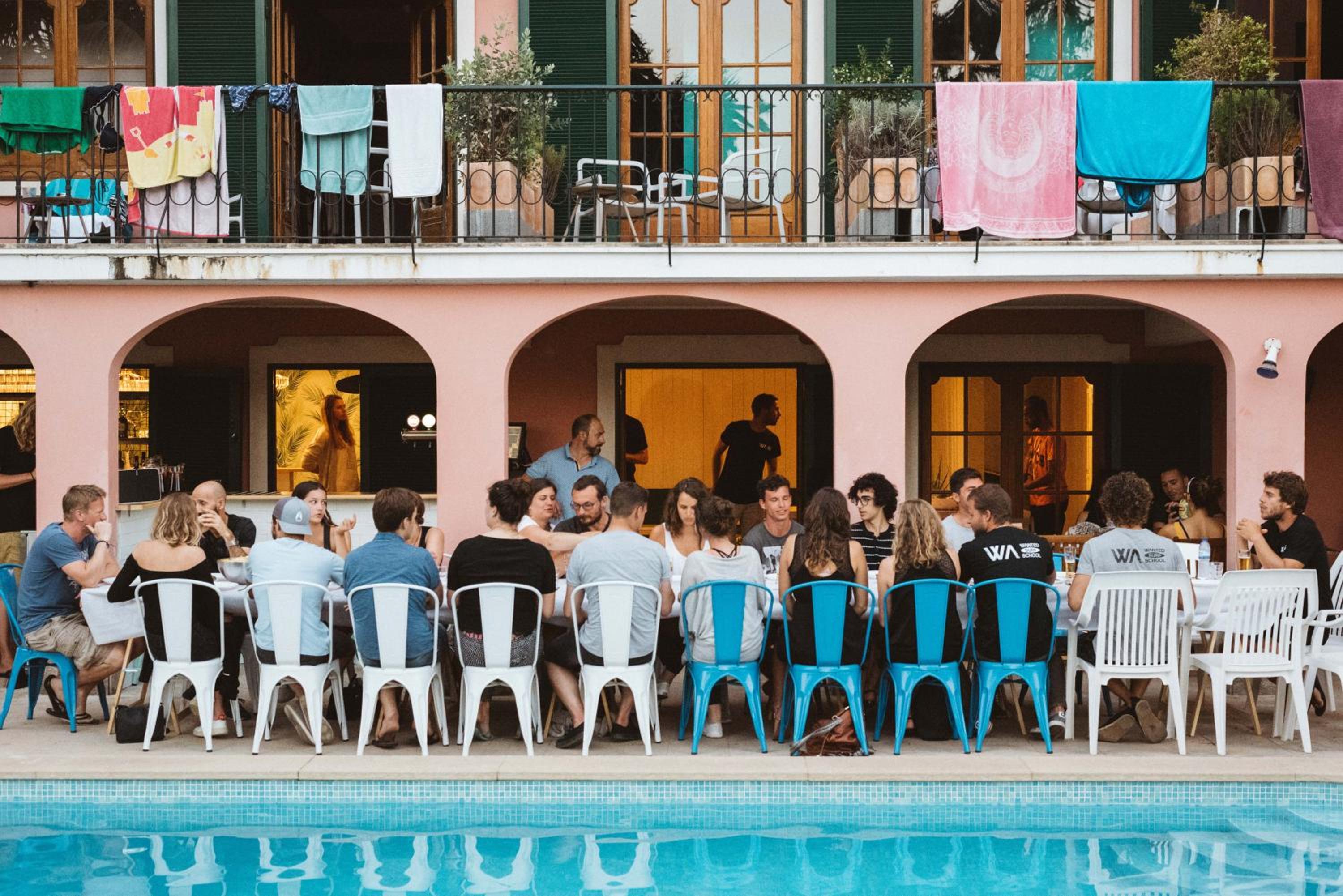Nice Way Cascais Hostel & Surf Camp