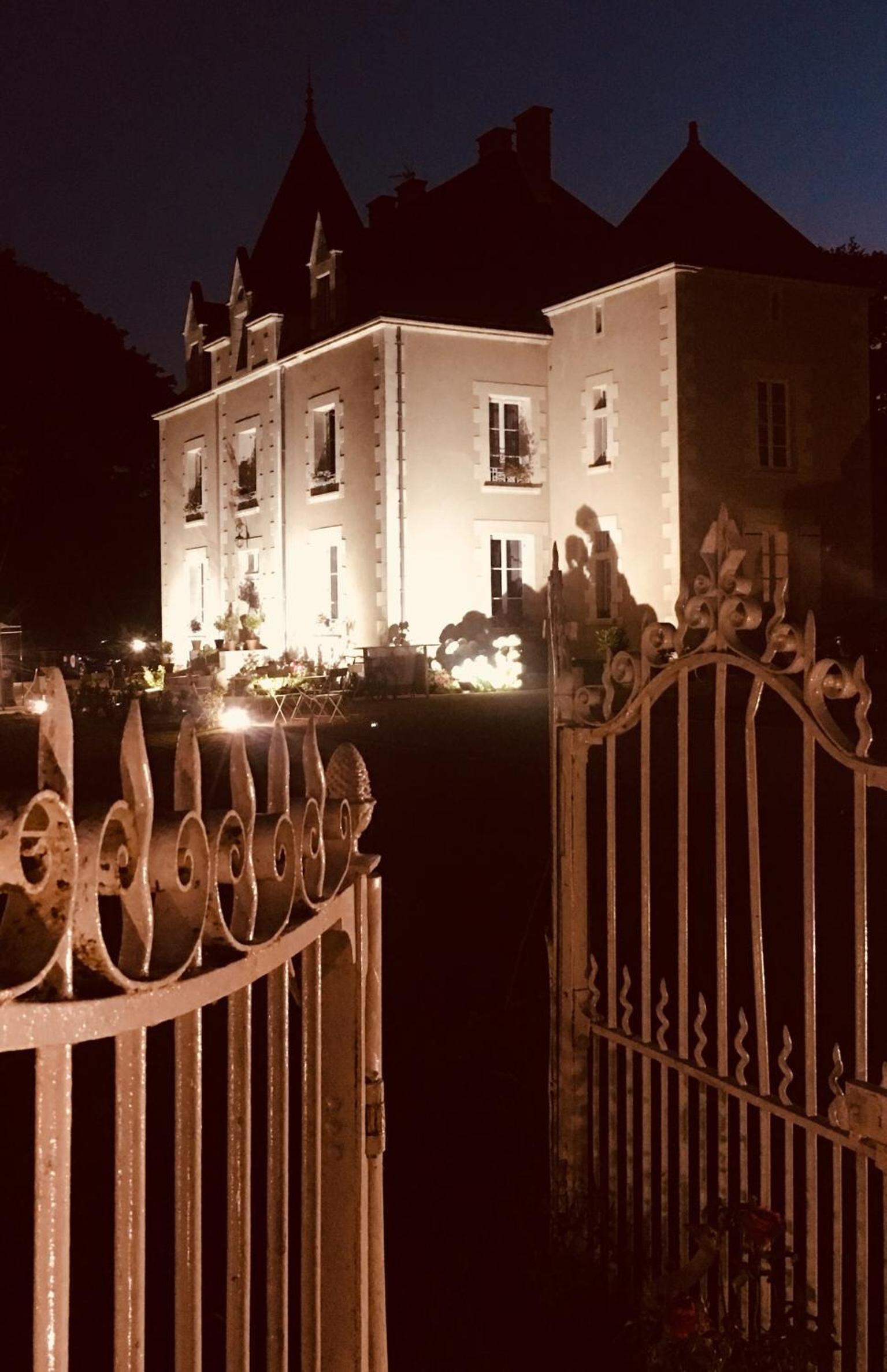 Le Petit Château des Cedres