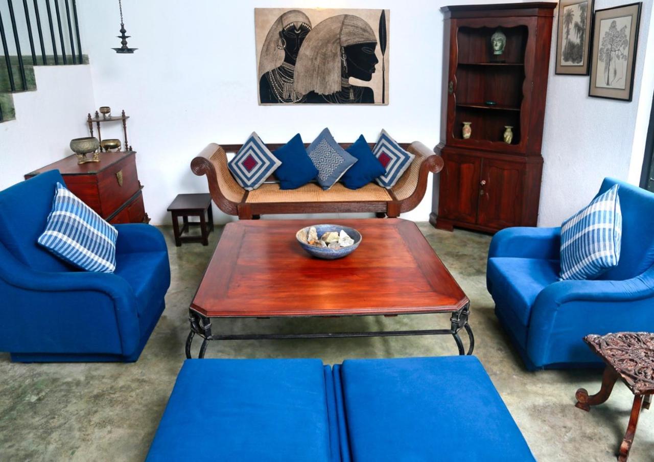 Villa by the Lake Bolgoda, Moratuwa-Colombo