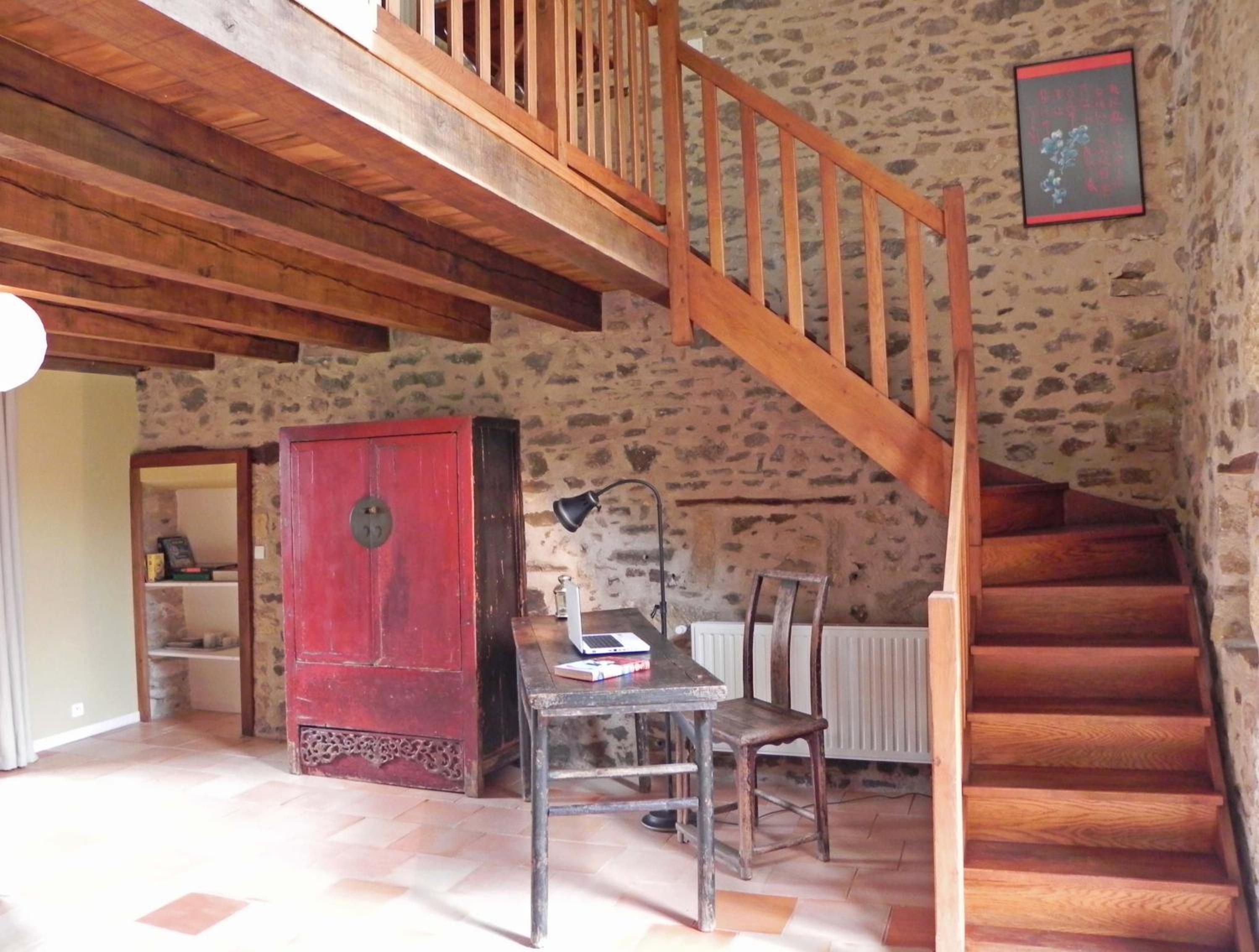 Photo 6