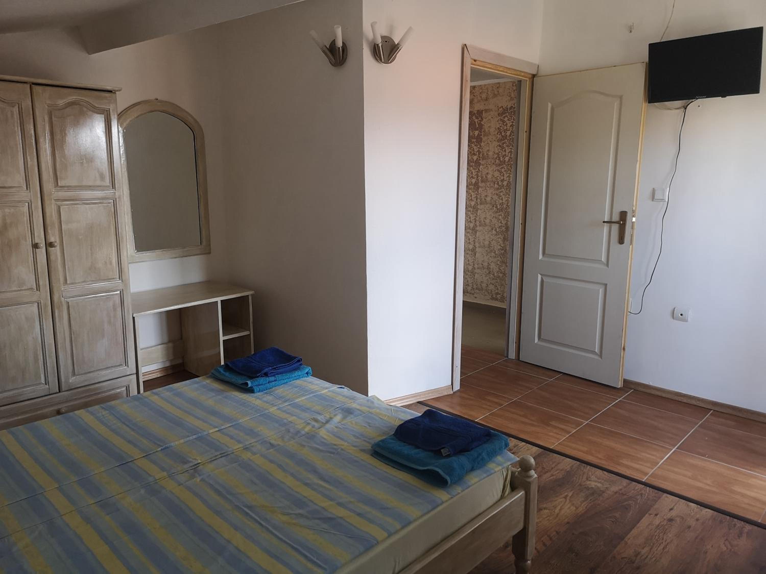 Paunovi Guest House