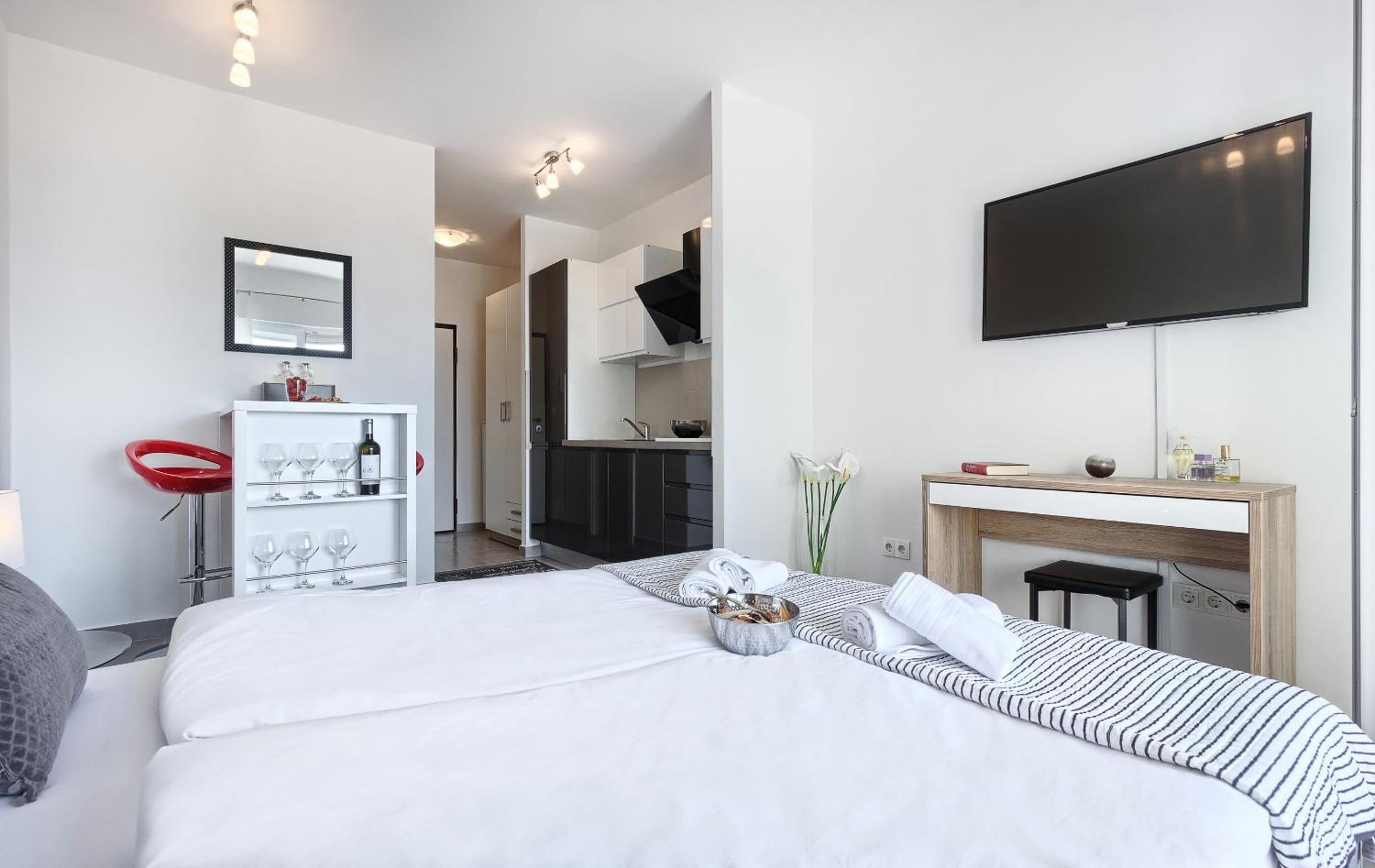 Modern apartments with sea view 150 meters to beach