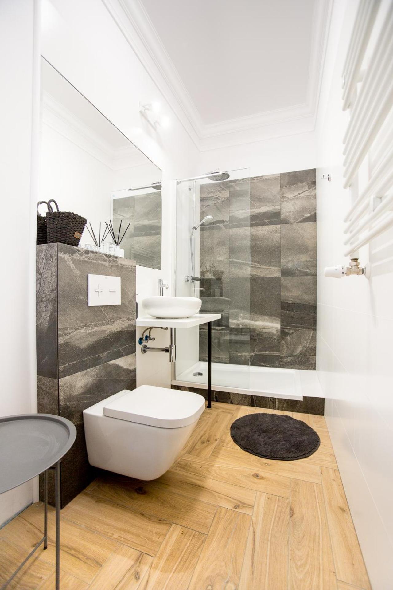 Ester Apartment