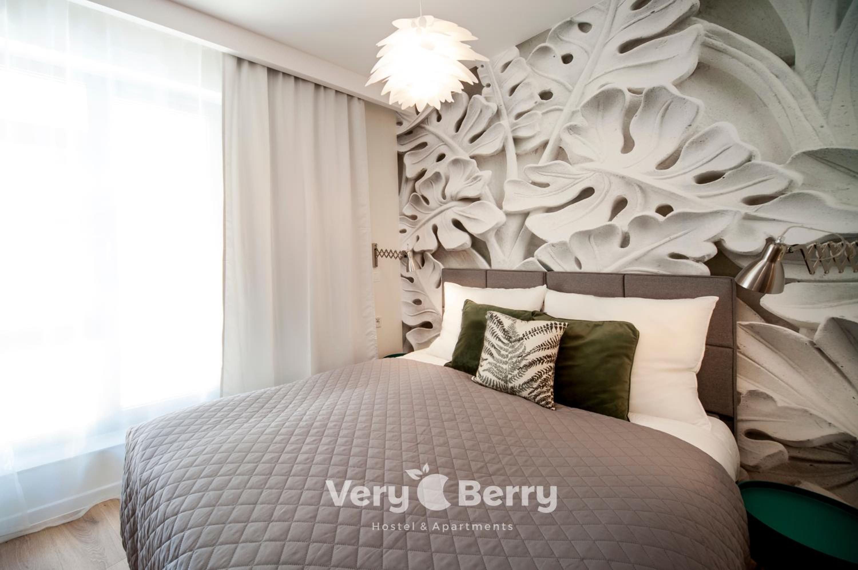 Very Berry - Polna 50 - self check in 24h