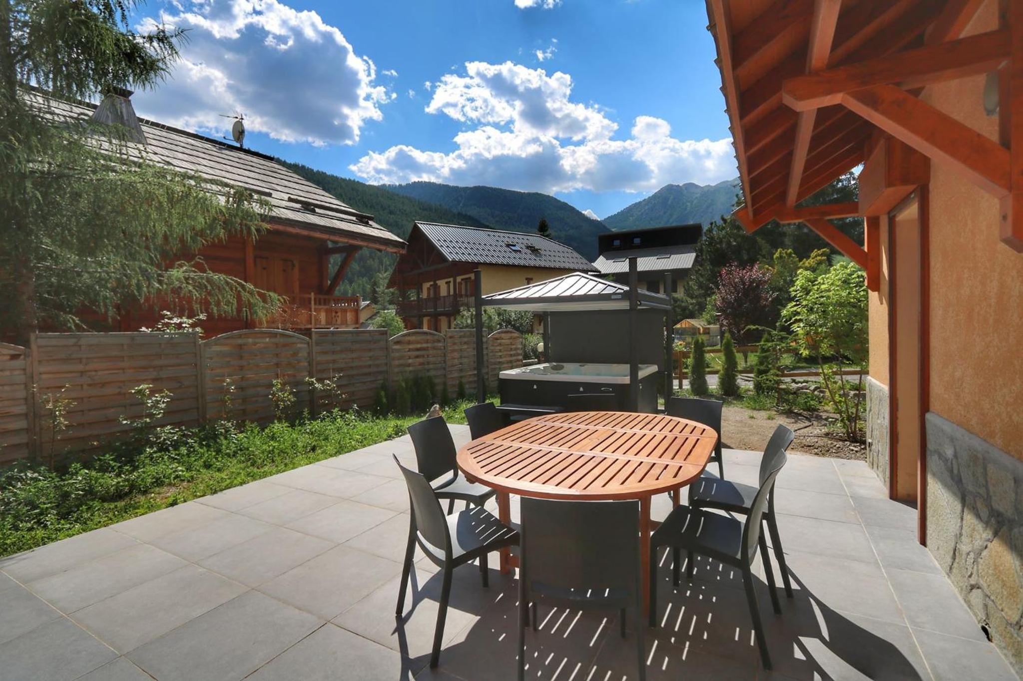Chalet Stam