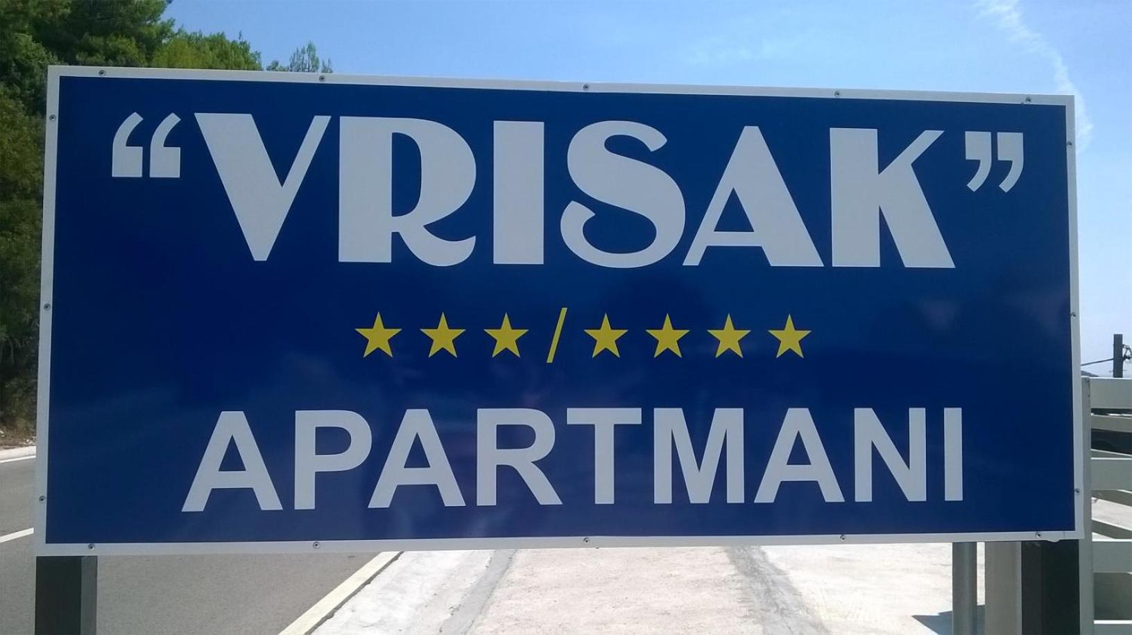 Apartments Vrisak