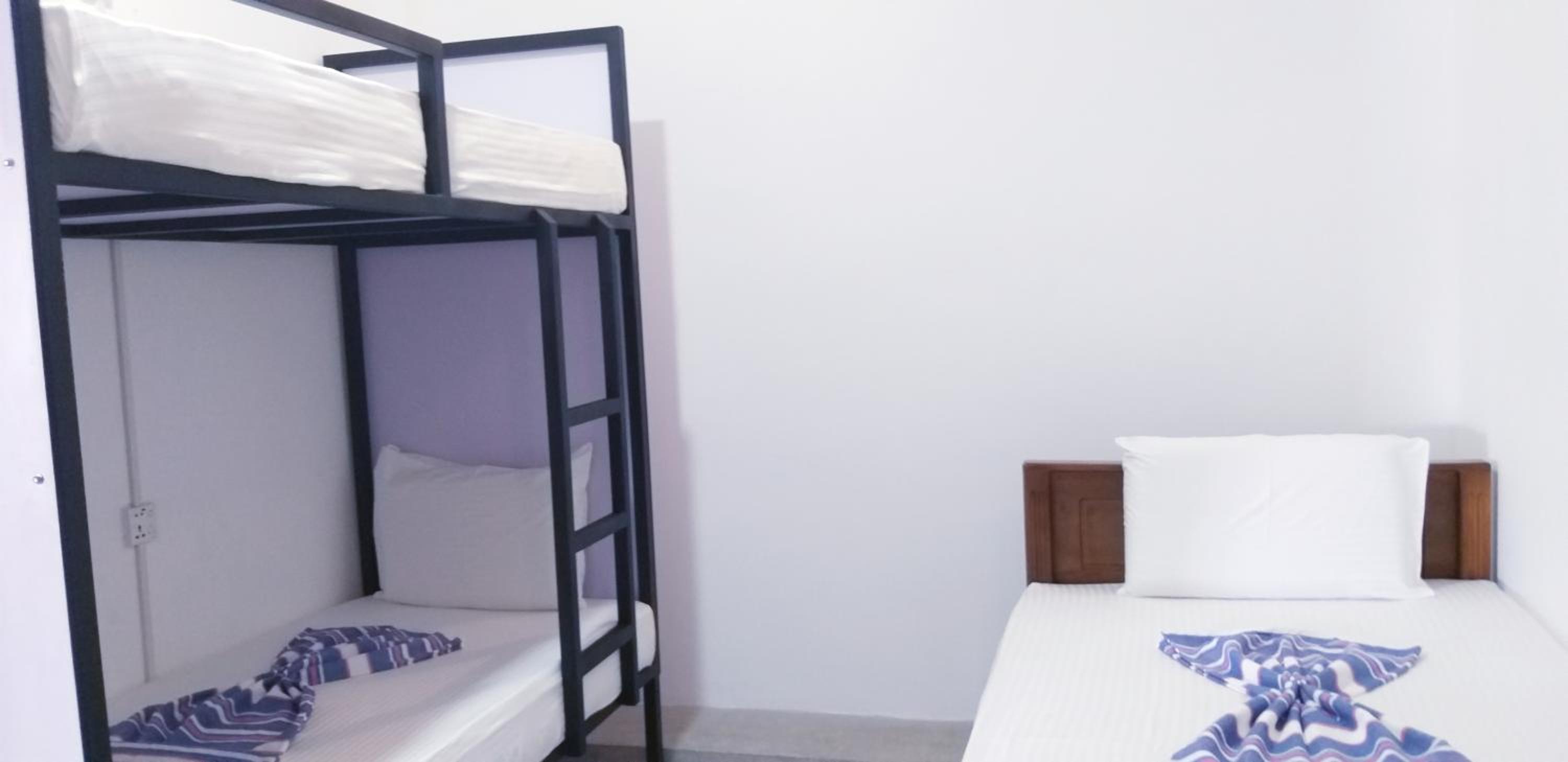 I & I Hostel