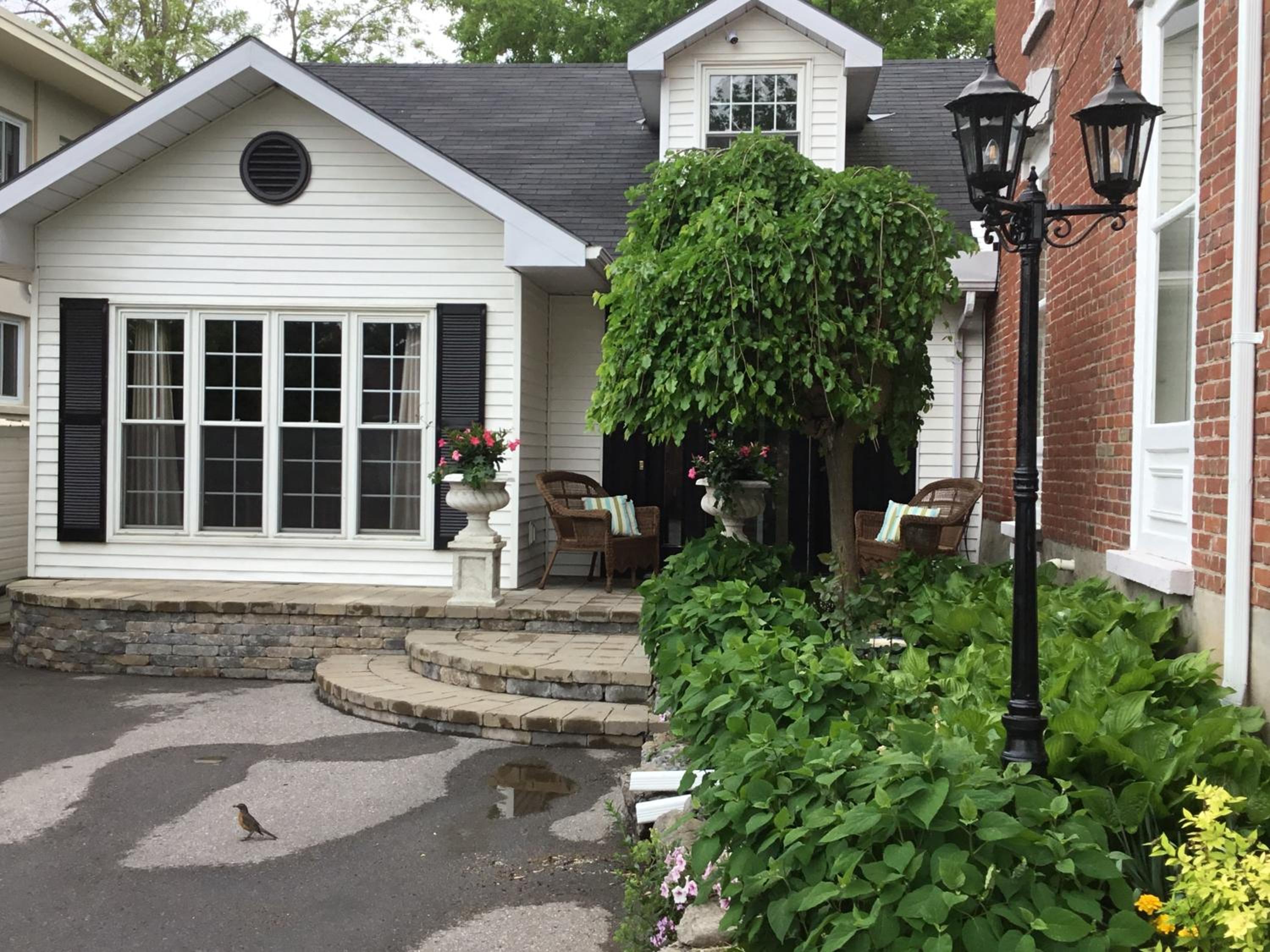 Stone Garden Inn