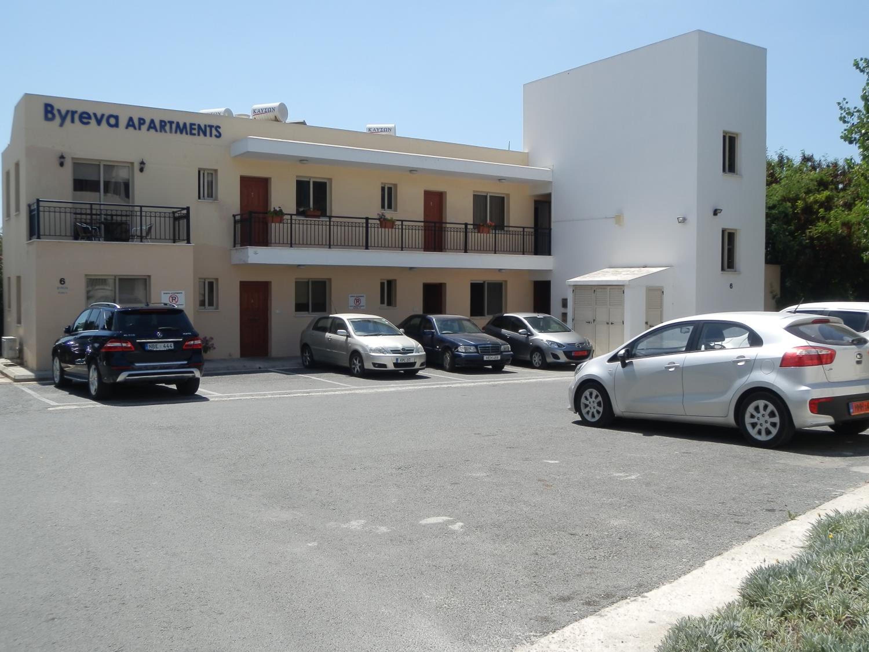 Byreva Apartments