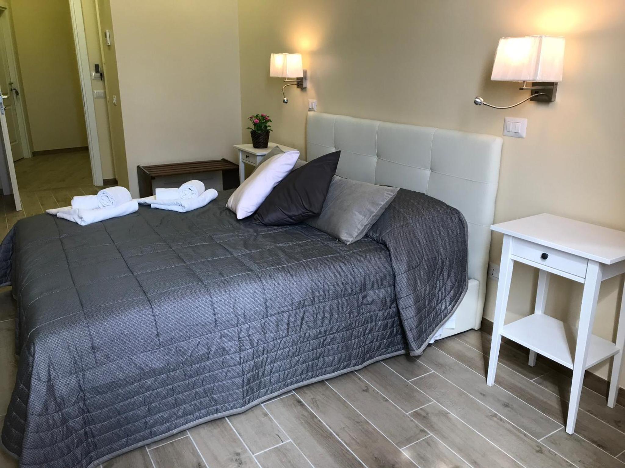 Serventi Longhi Rooms