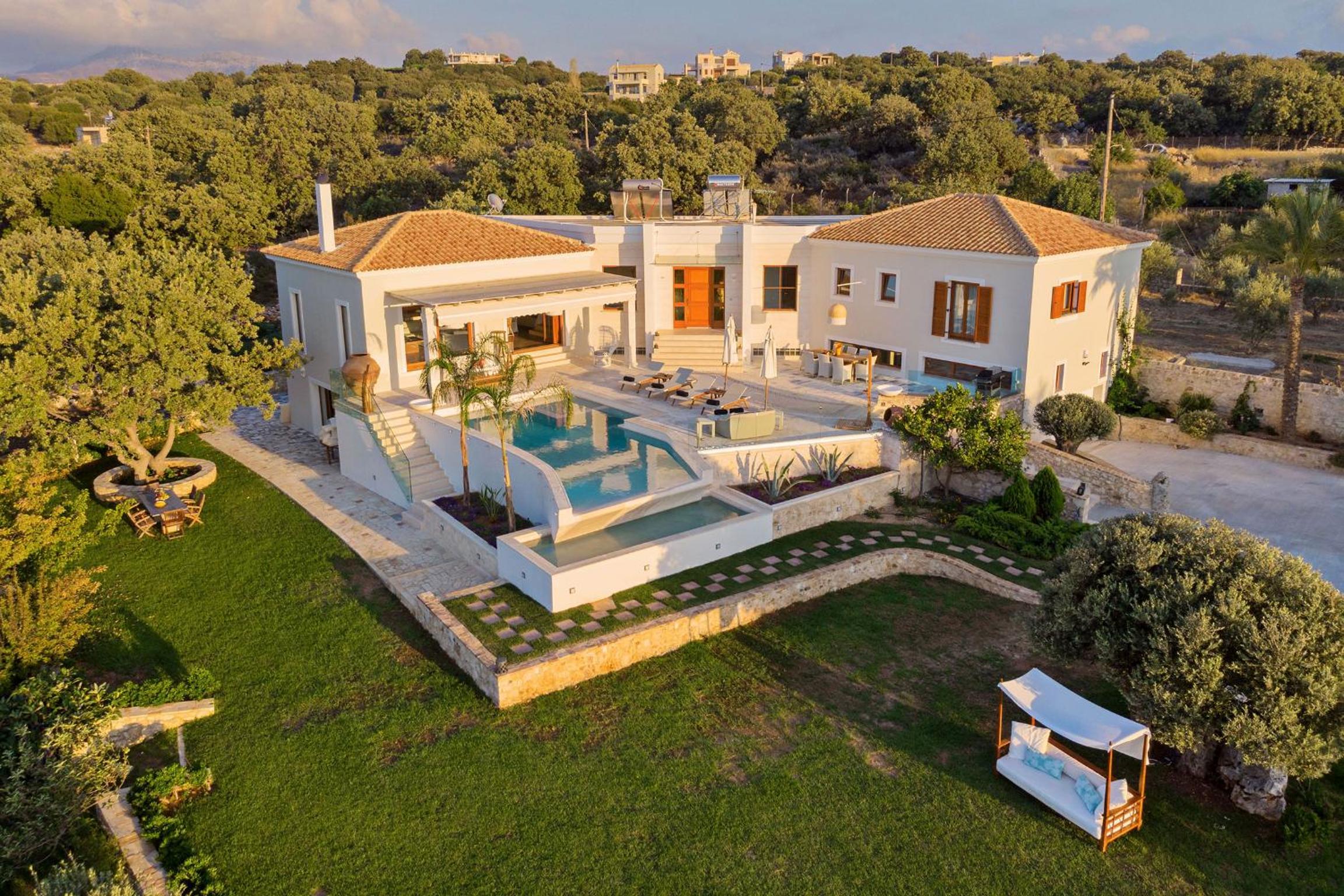 Delfini Villa