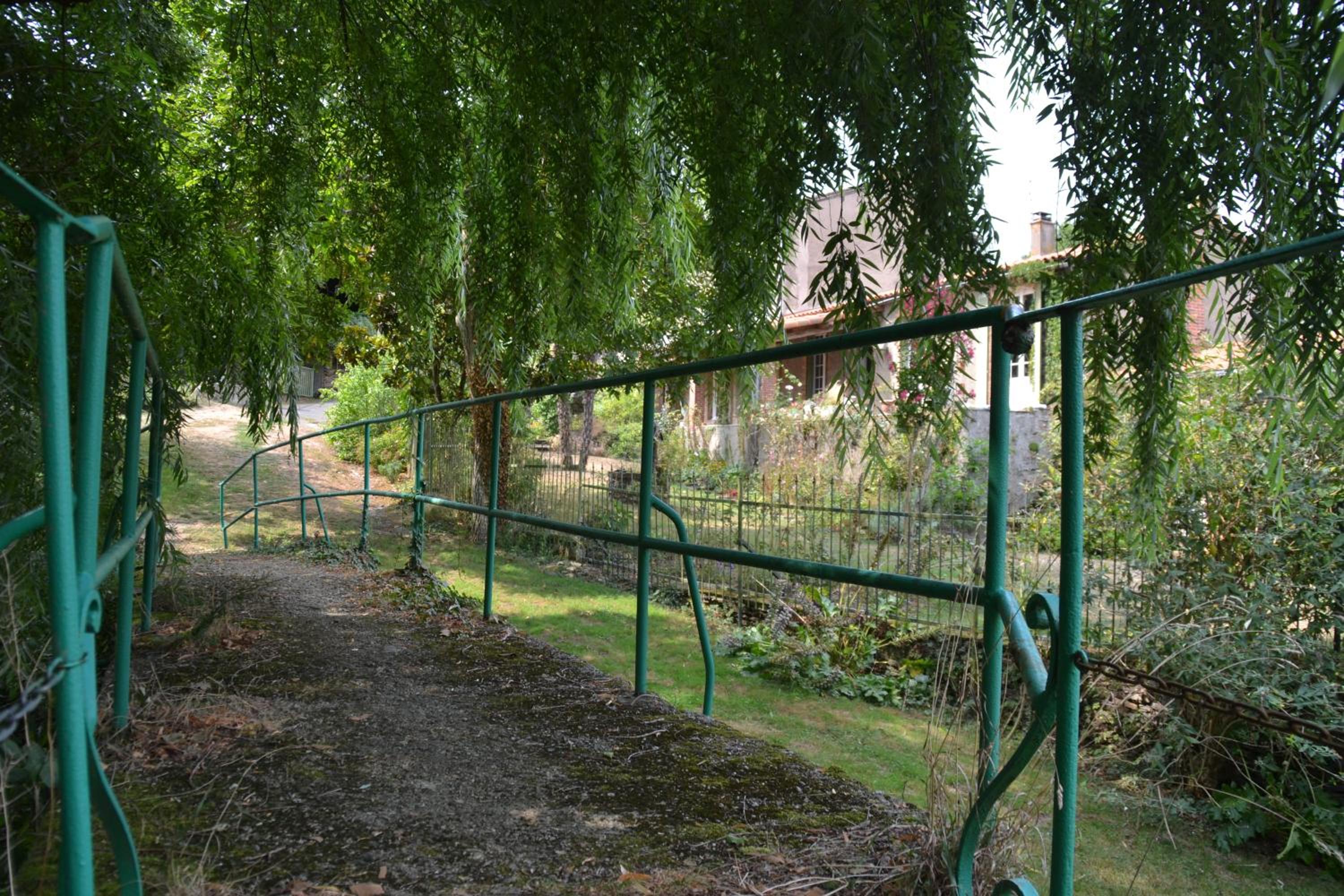 Le Moulin Neuf
