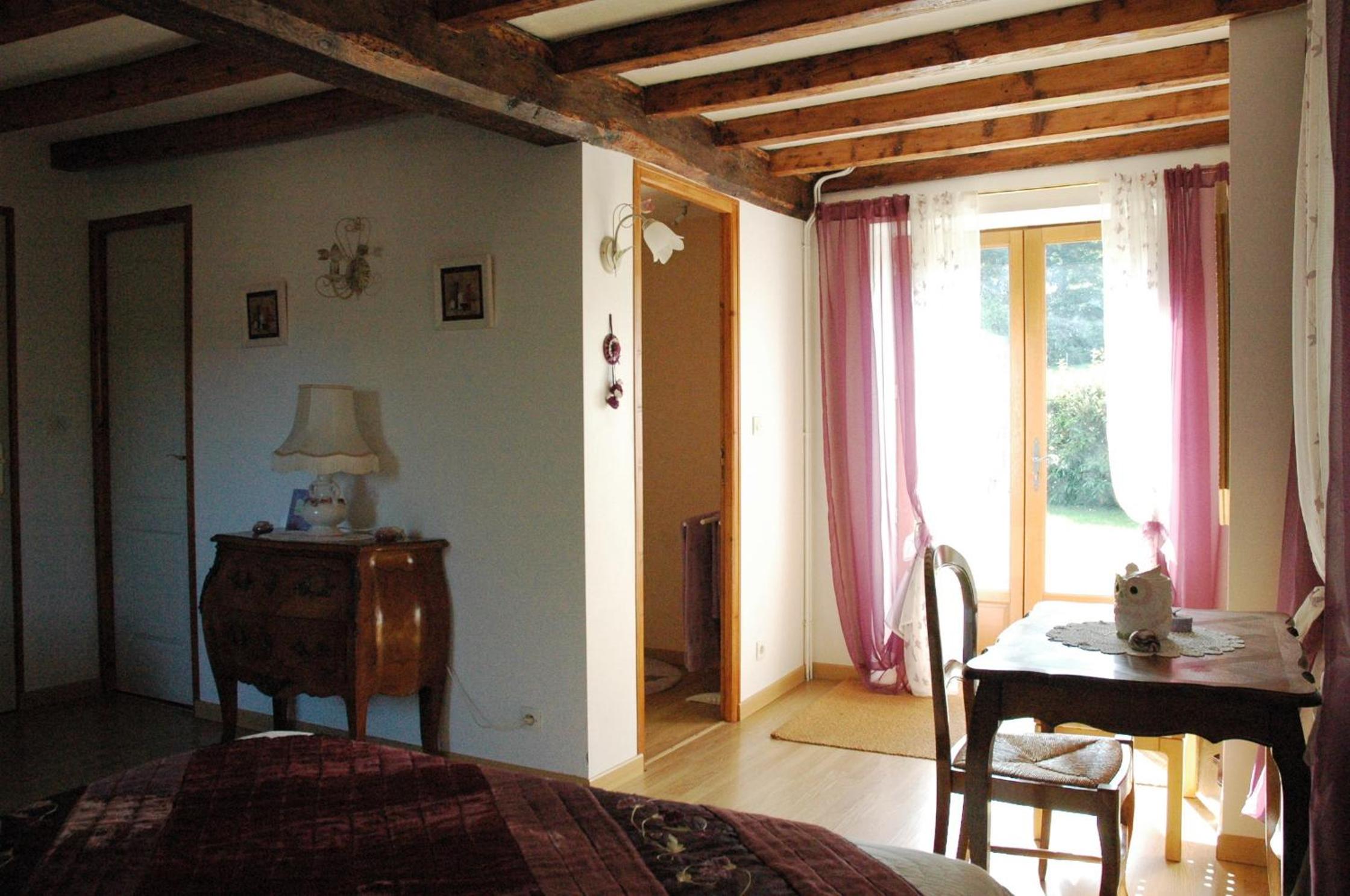 Chambres d'hôtes La Hulotte 69 view 2