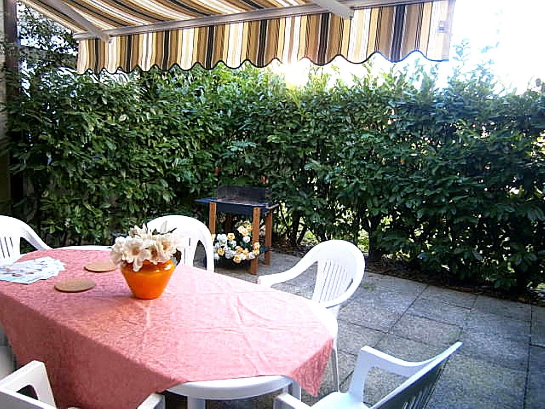 Photo 11