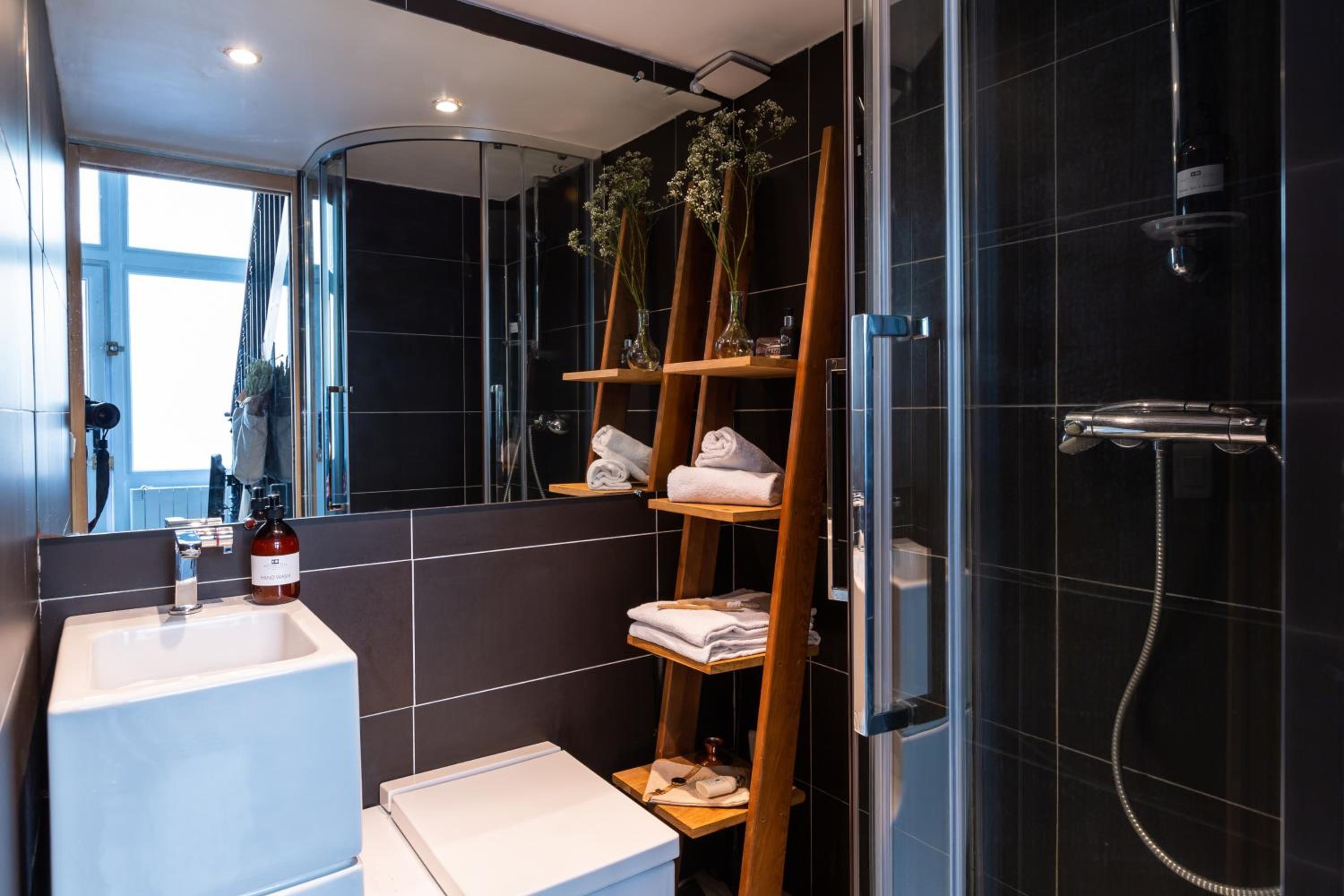 Artisan Lofts near Marais