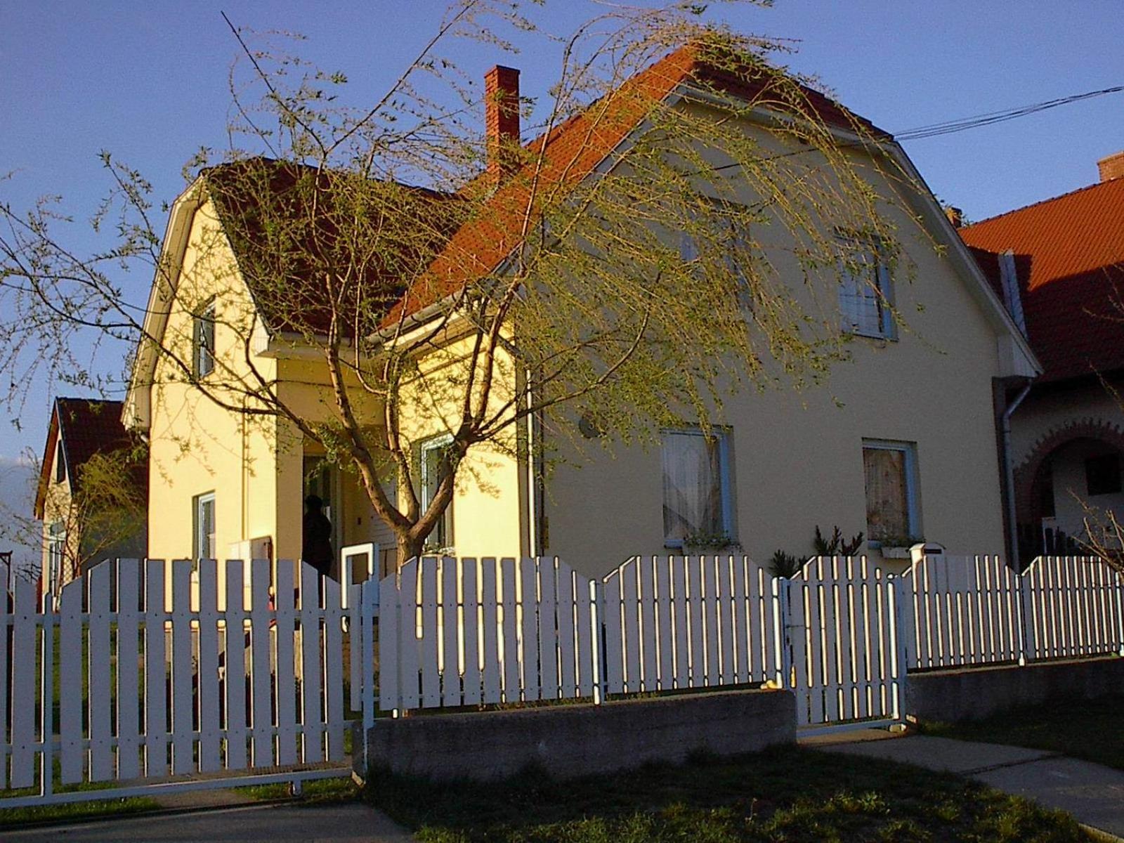Balatoni Nyár Vendégház view 3