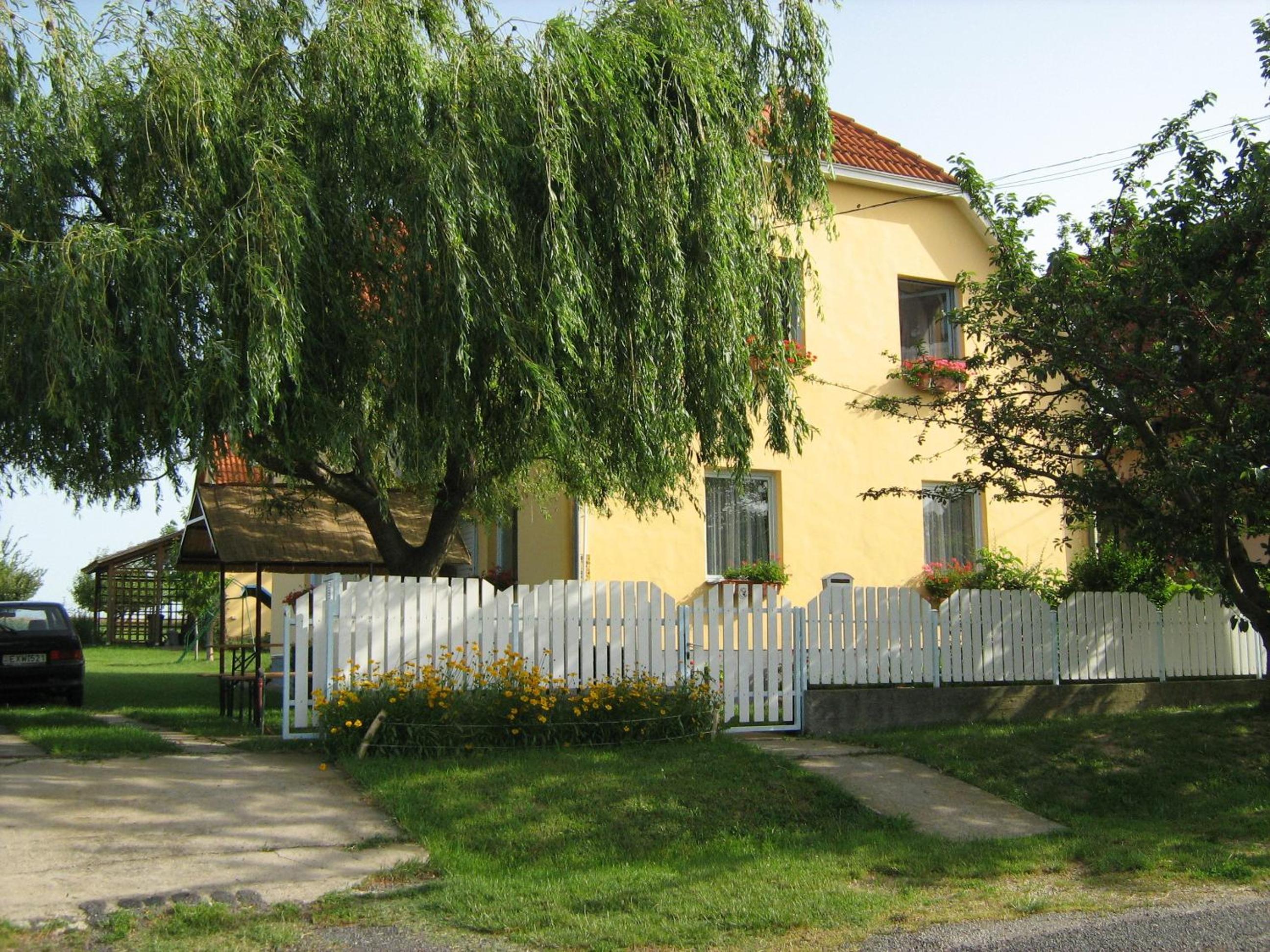 Balatoni Nyár Vendégház view 4