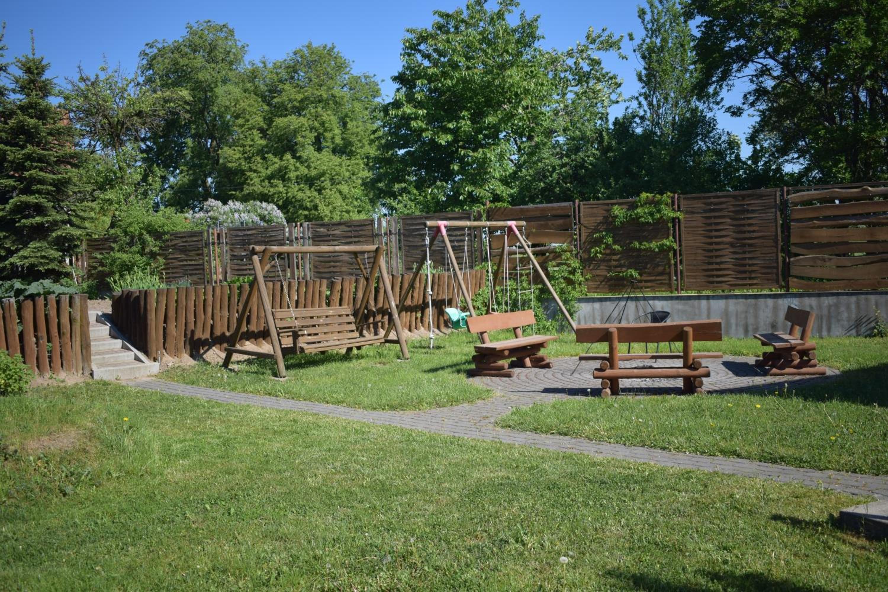 Photo 6