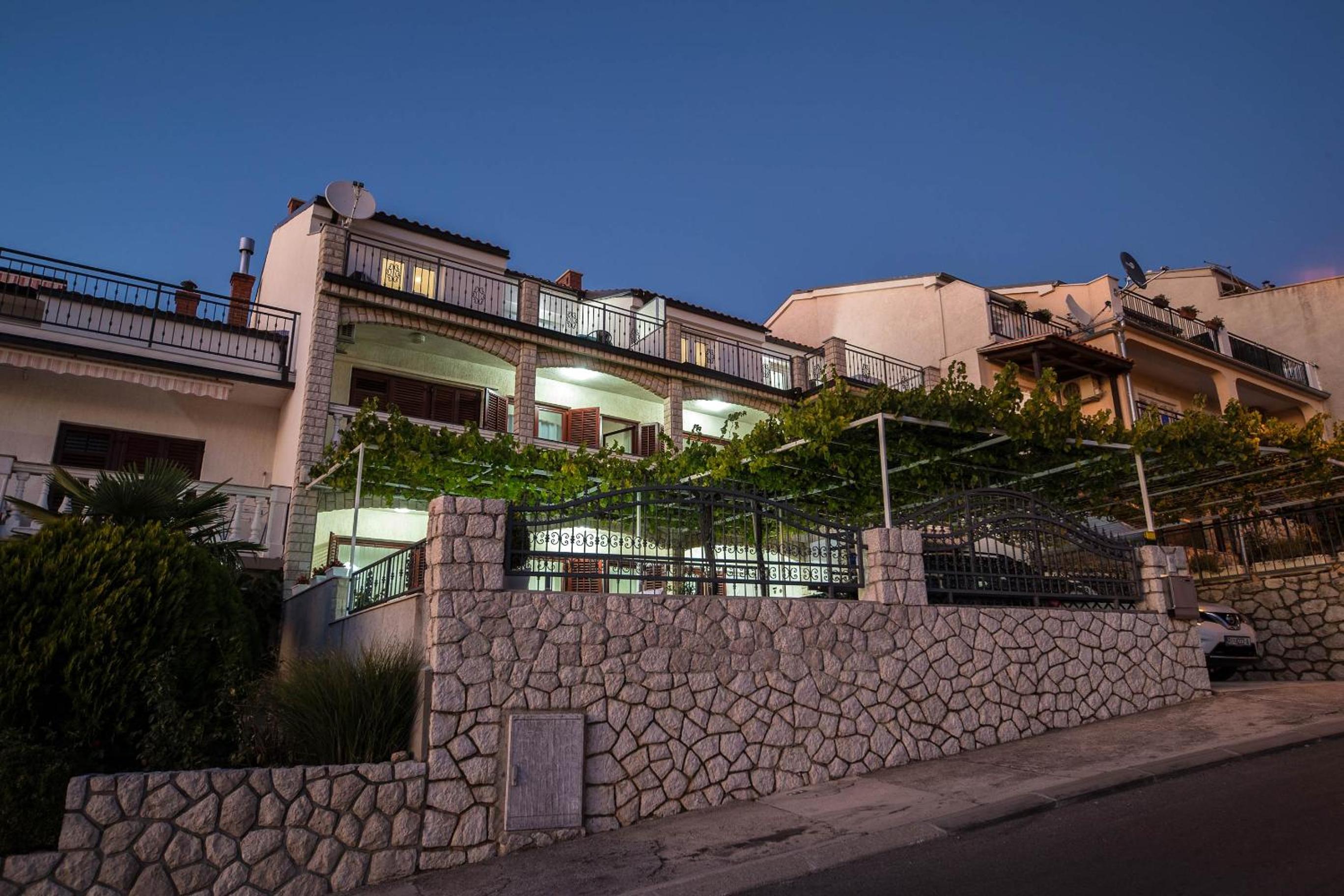 Apartments Baretić