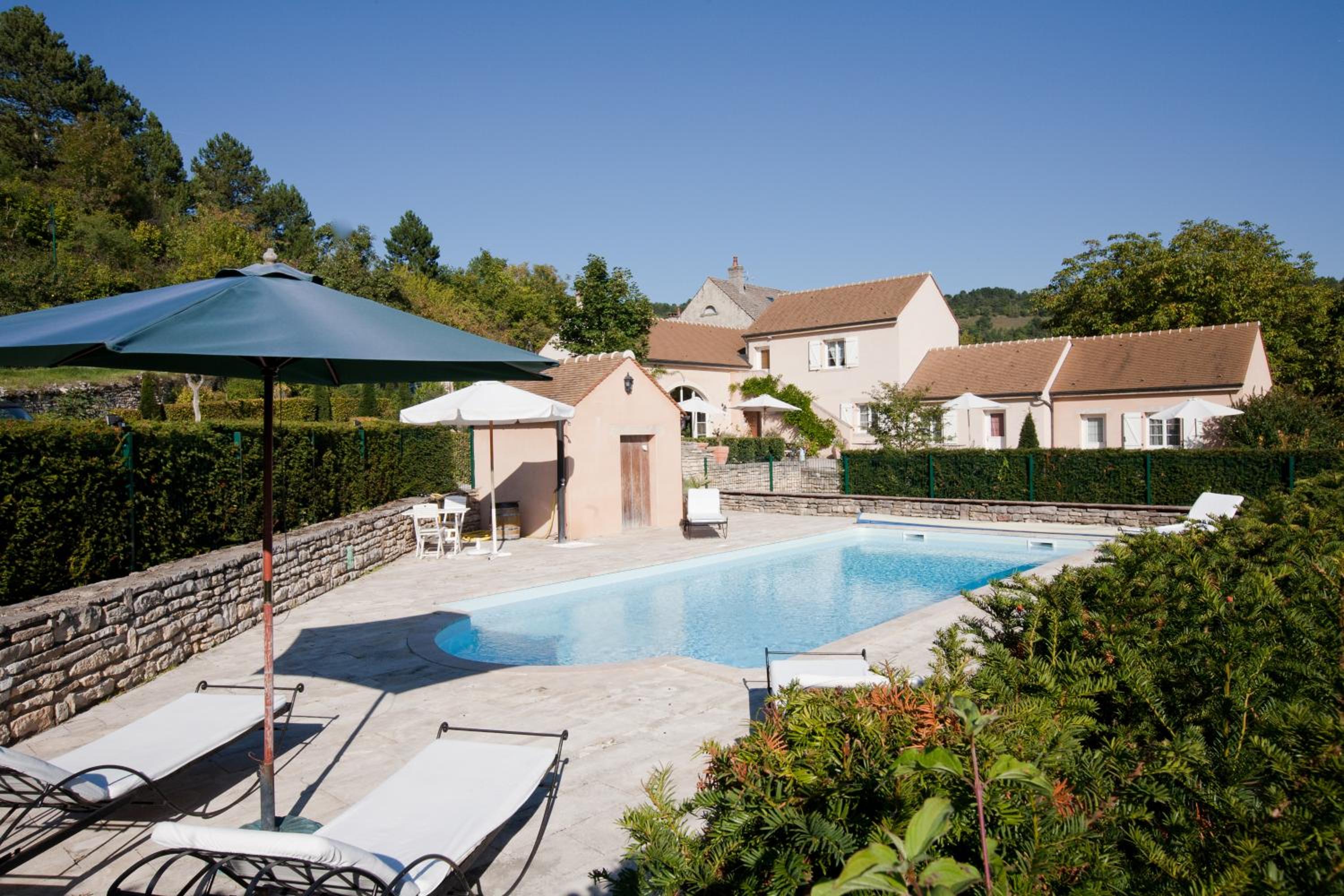 Domaine De La Combotte 2