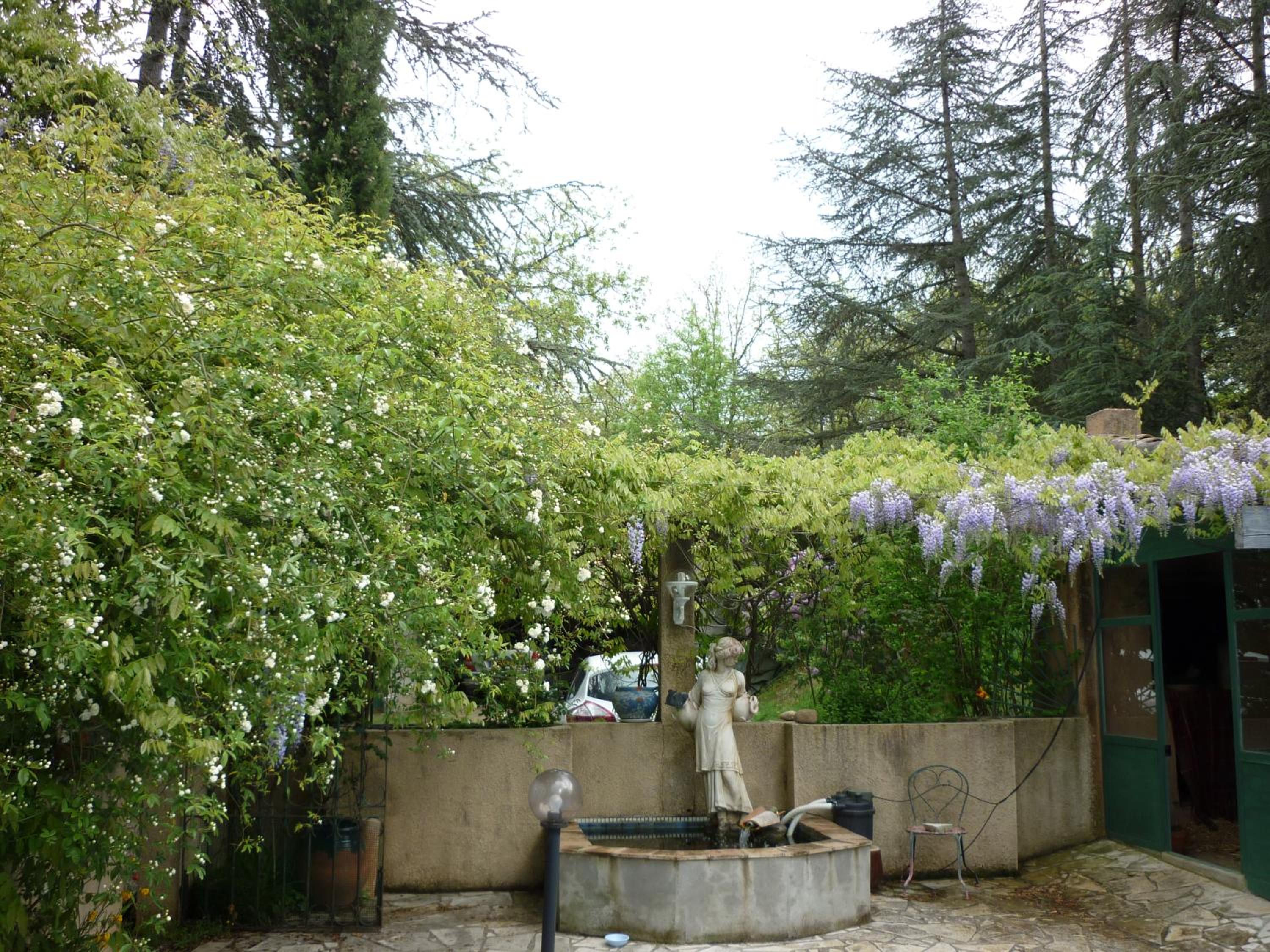 Photo 38