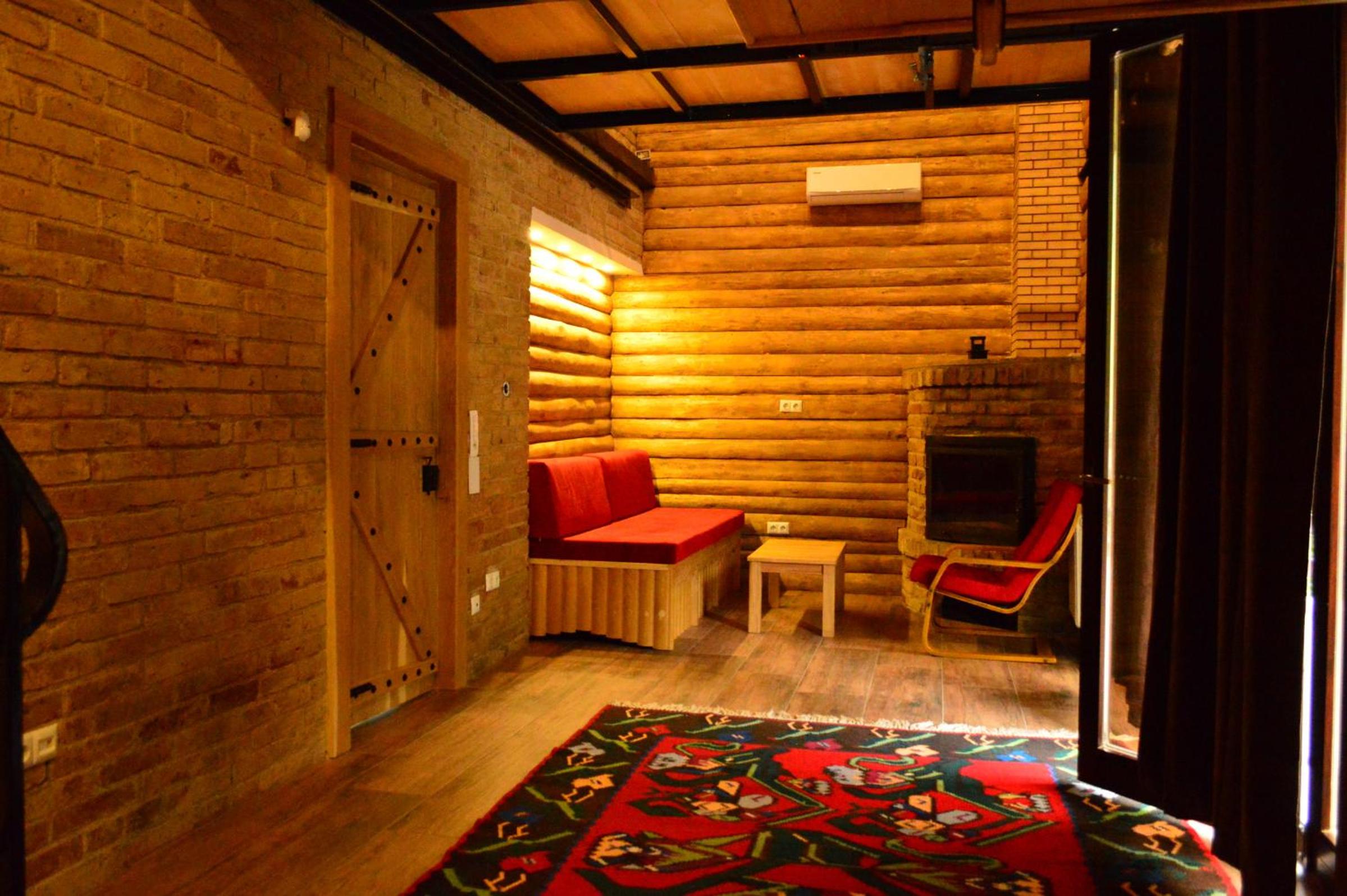 Photo 7