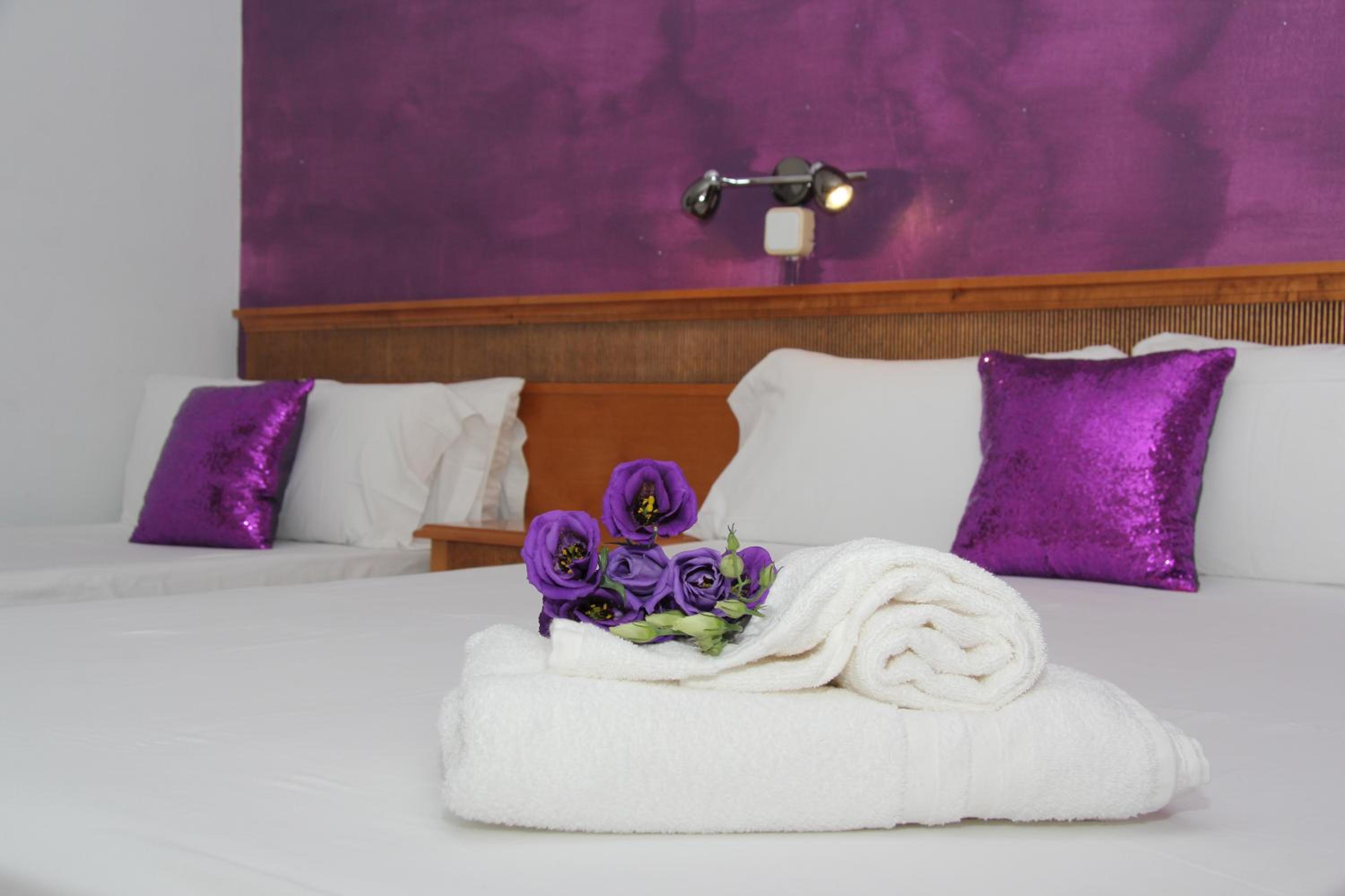 Apartamentos Gomila Park