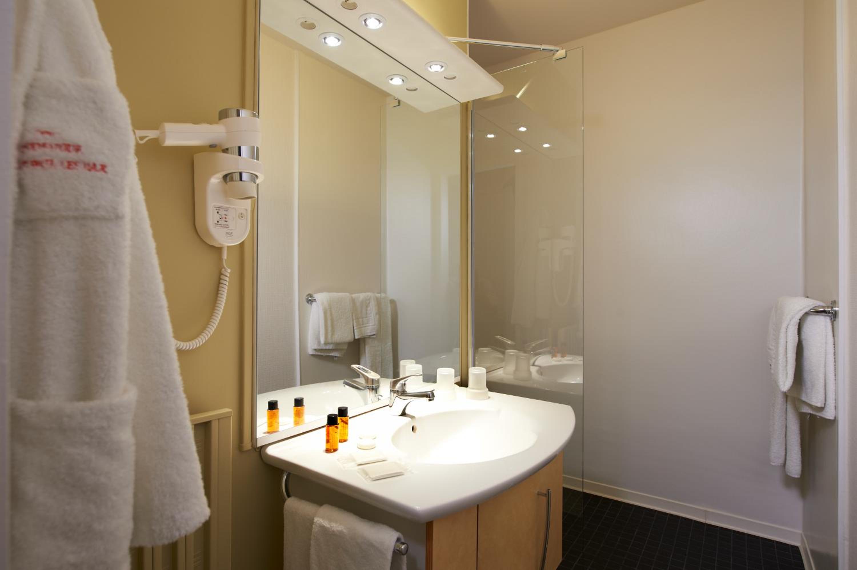 Dax Vacations - Grand Hotel - Property Image 10