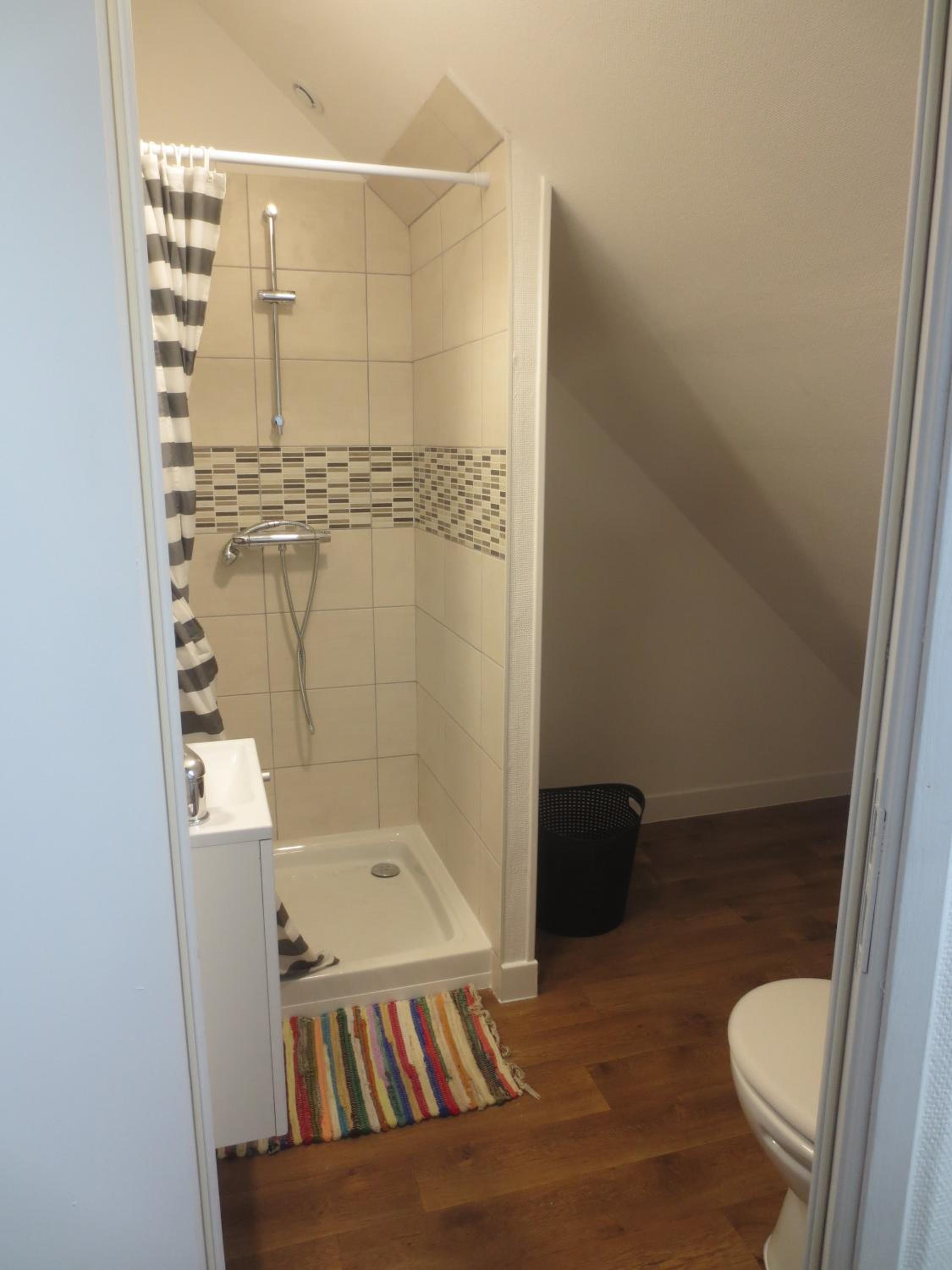 Appartements et studios meublés au centre ville d'Ouzouer Sur Loire view 2