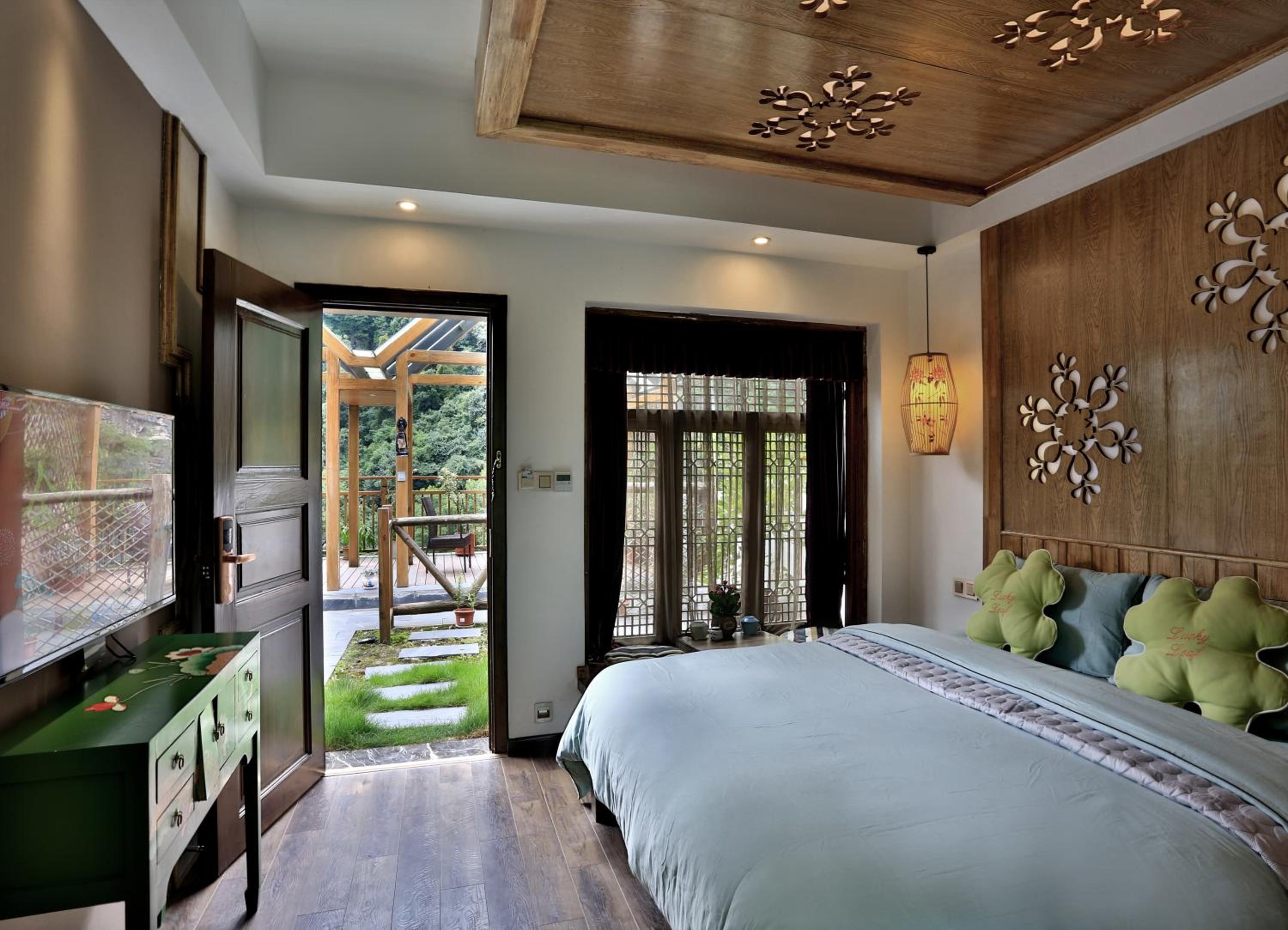 Zhangjiajie One city one inn