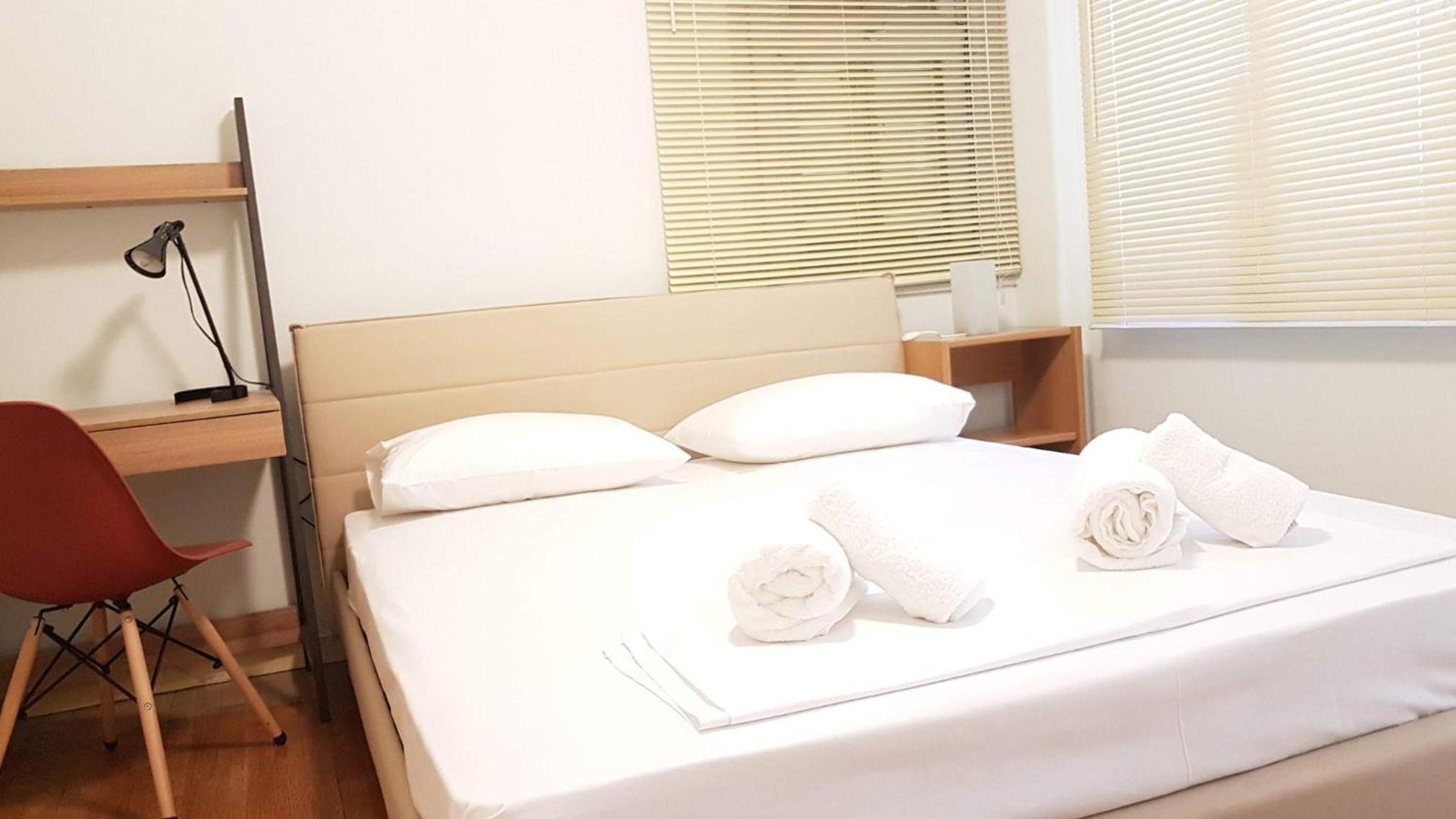 Violet Errathens Apartment - Athens Center, 7 BD, 3 BATH