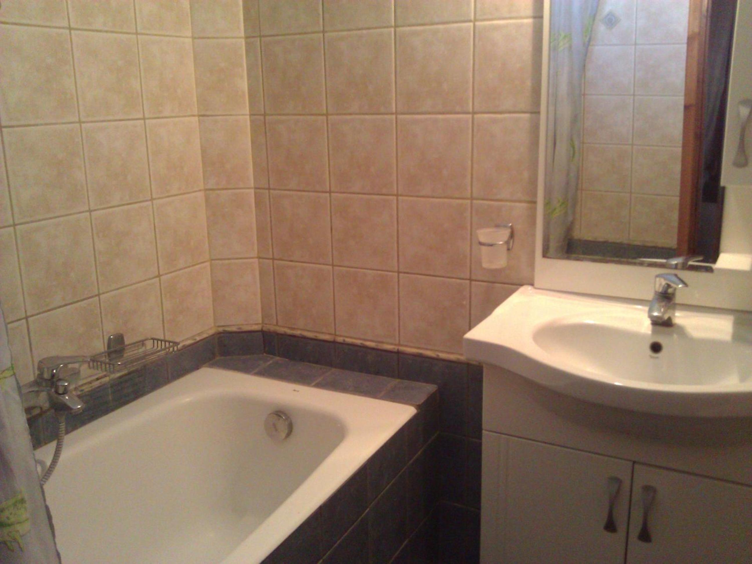 Photo 33