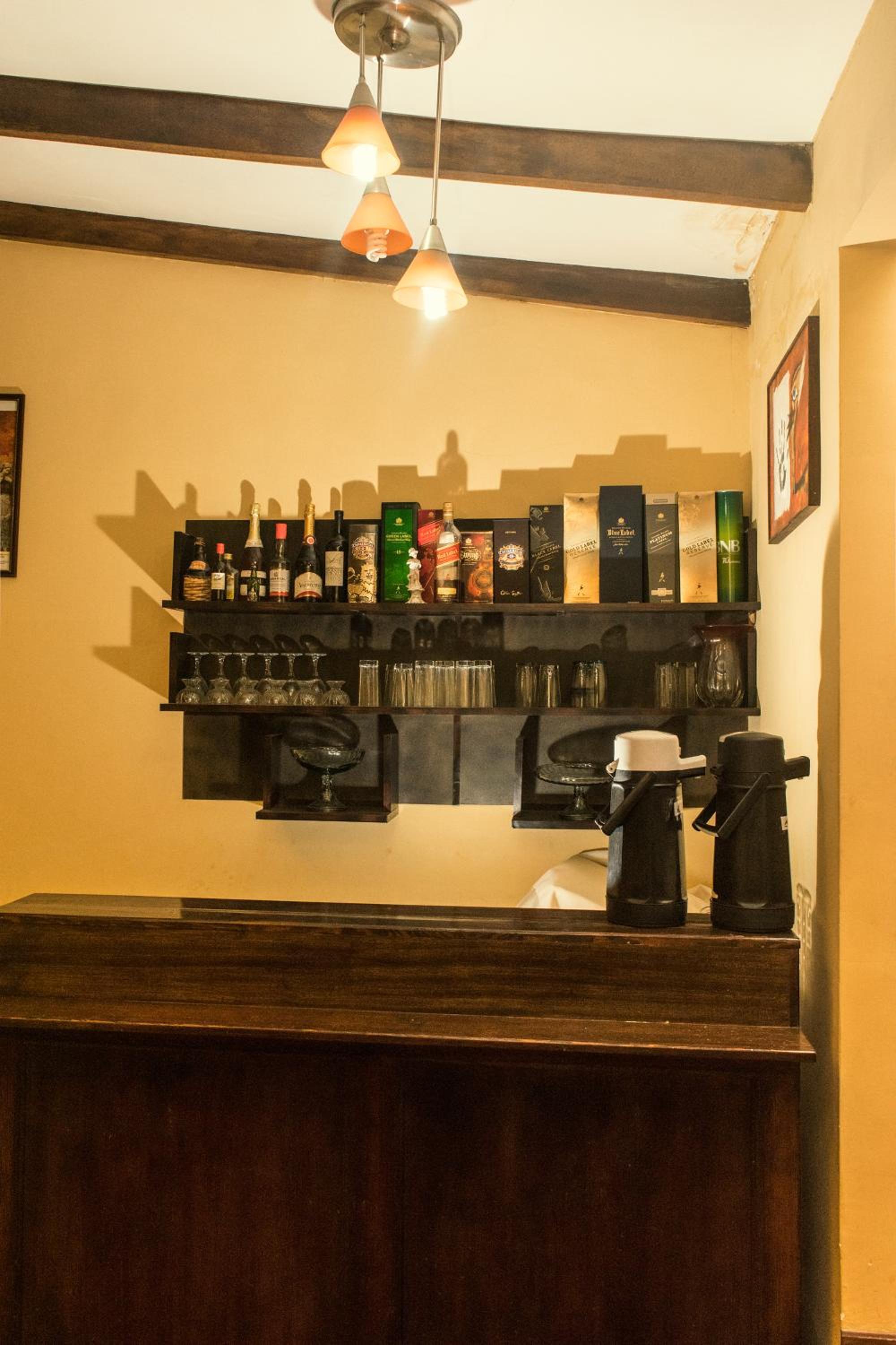 bar