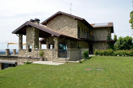 AGRITURISMO SAN GENESIO view 2